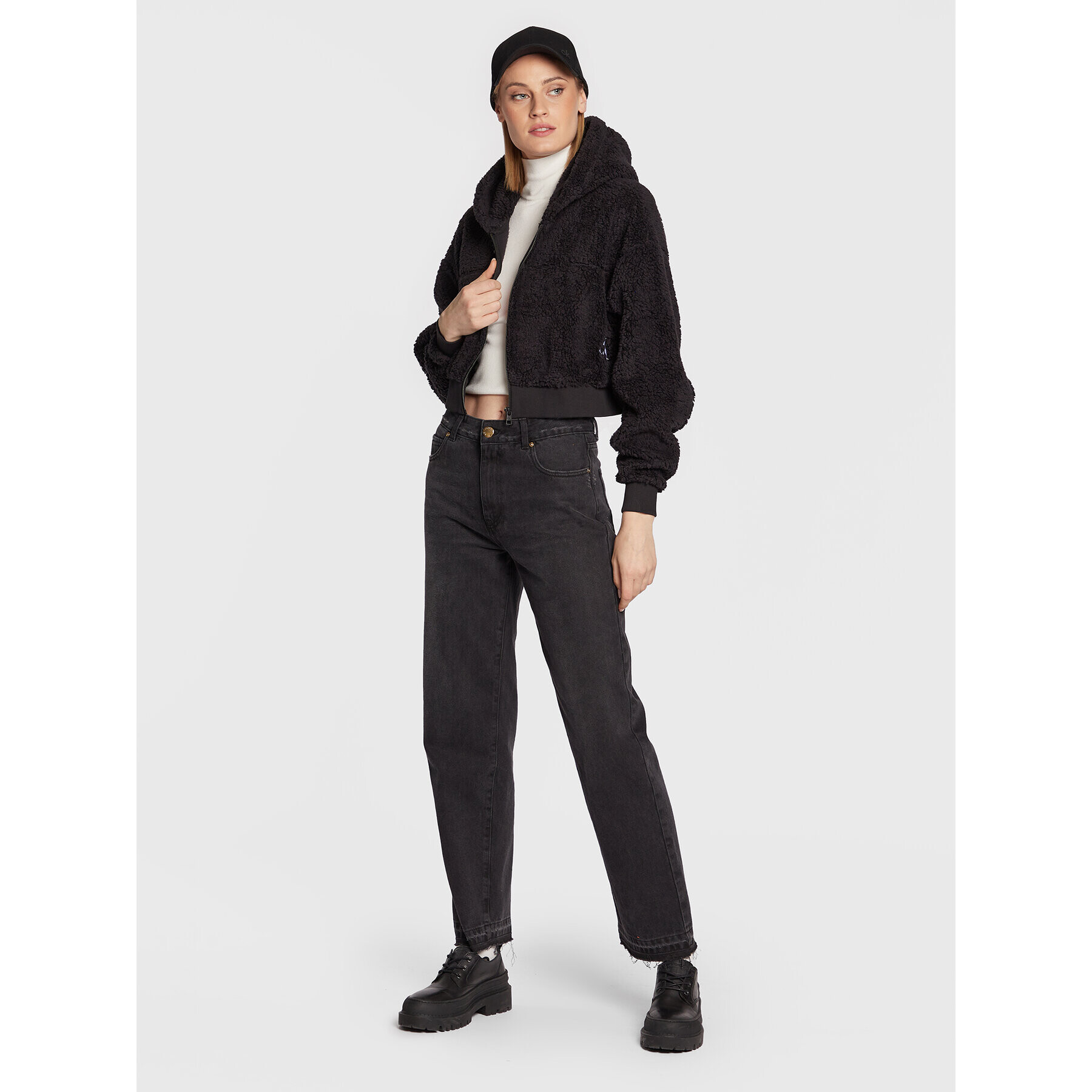 Calvin Klein Jeans Суитшърт J20J219764 Черен Oversize - Pepit.bg
