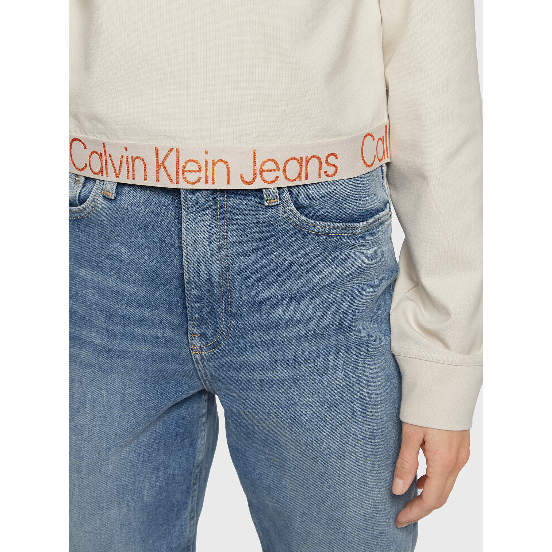 Calvin Klein Jeans Суитшърт J20J219904 Бежов Regular Fit - Pepit.bg