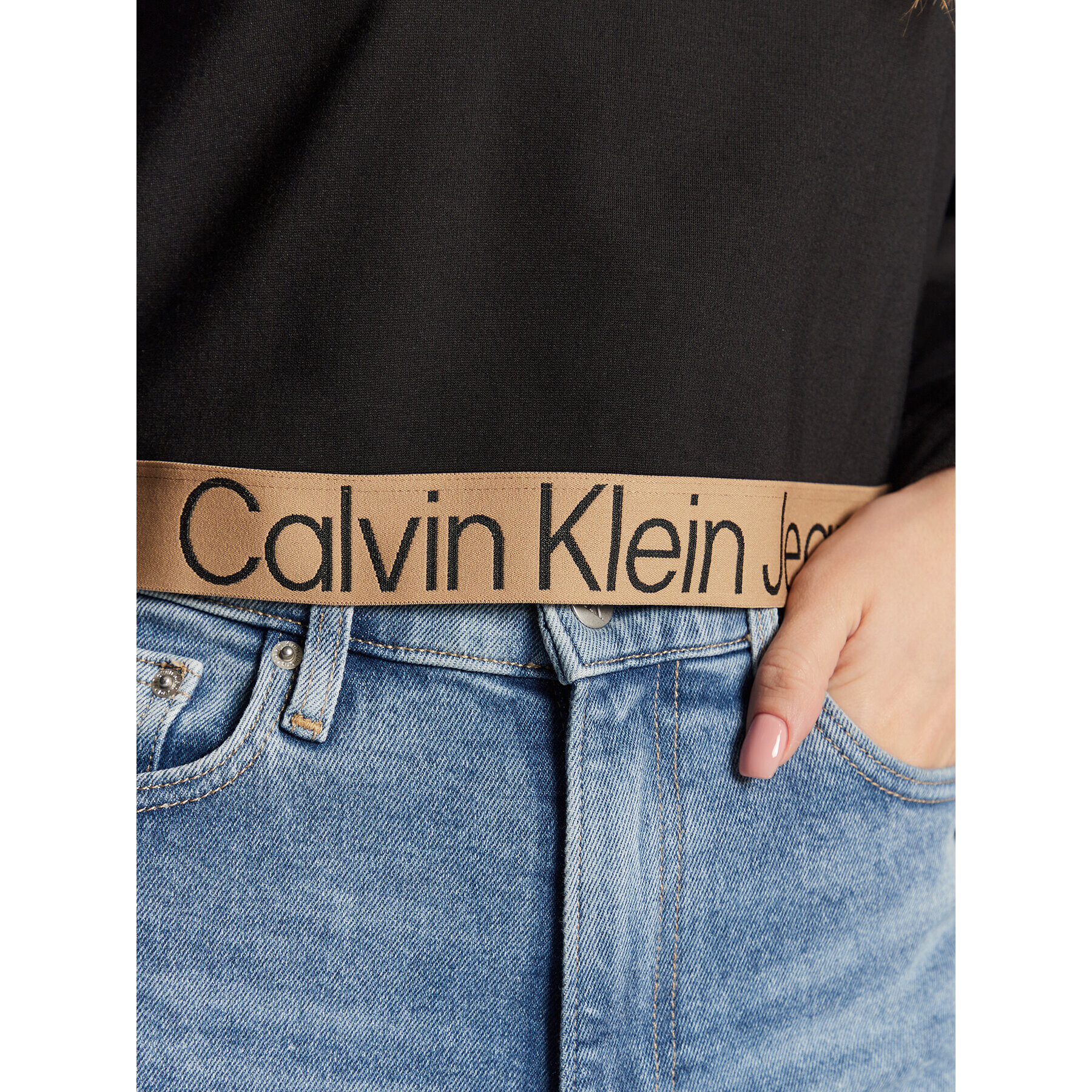 Calvin Klein Jeans Суитшърт J20J219904 Черен Regular Fit - Pepit.bg