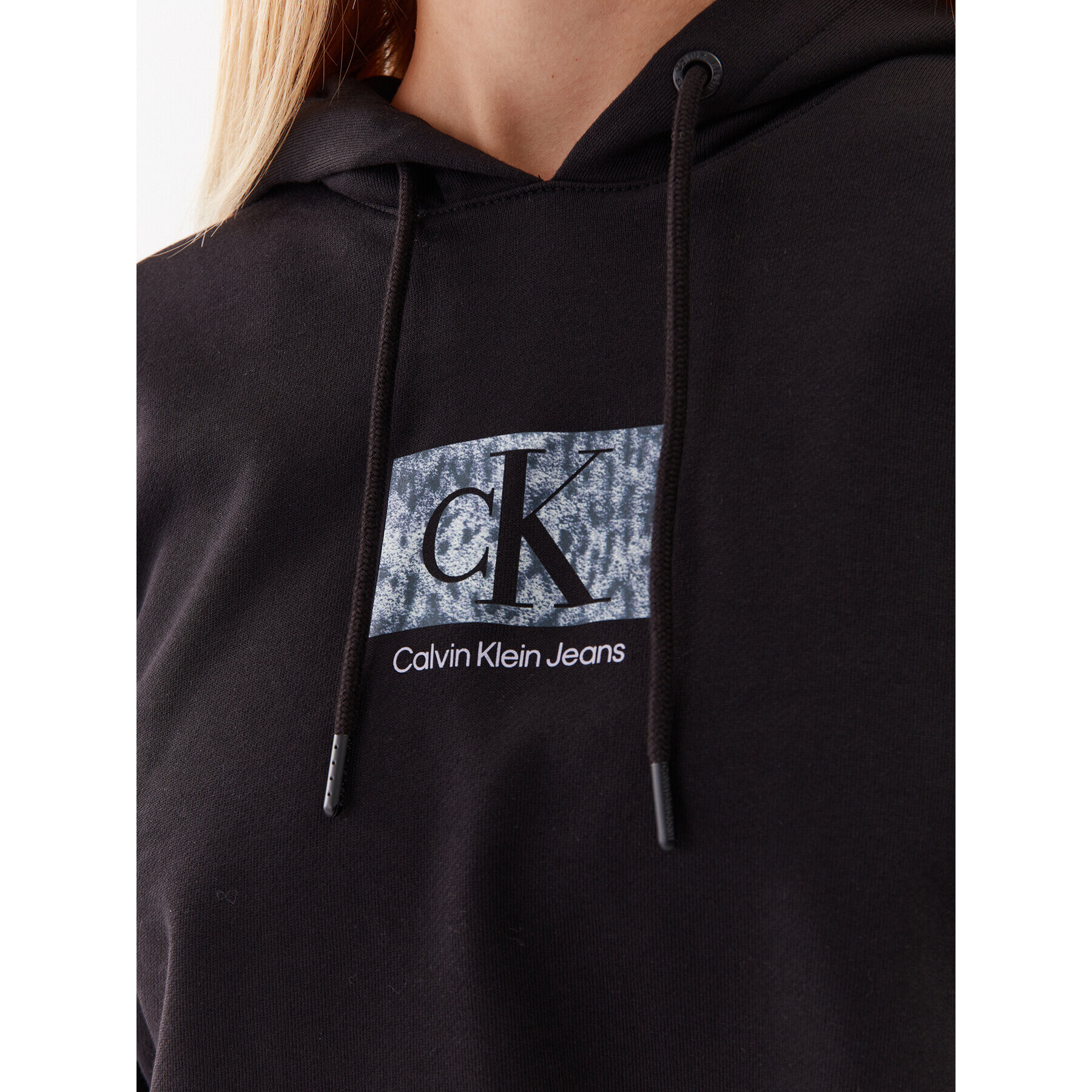 Calvin Klein Jeans Суитшърт J20J221332 Черен Regular Fit - Pepit.bg