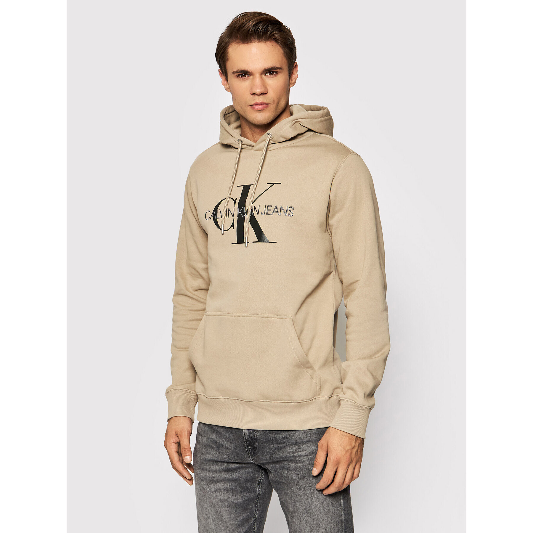 Calvin Klein Jeans Суитшърт J30J314557 Бежов Regular Fit - Pepit.bg