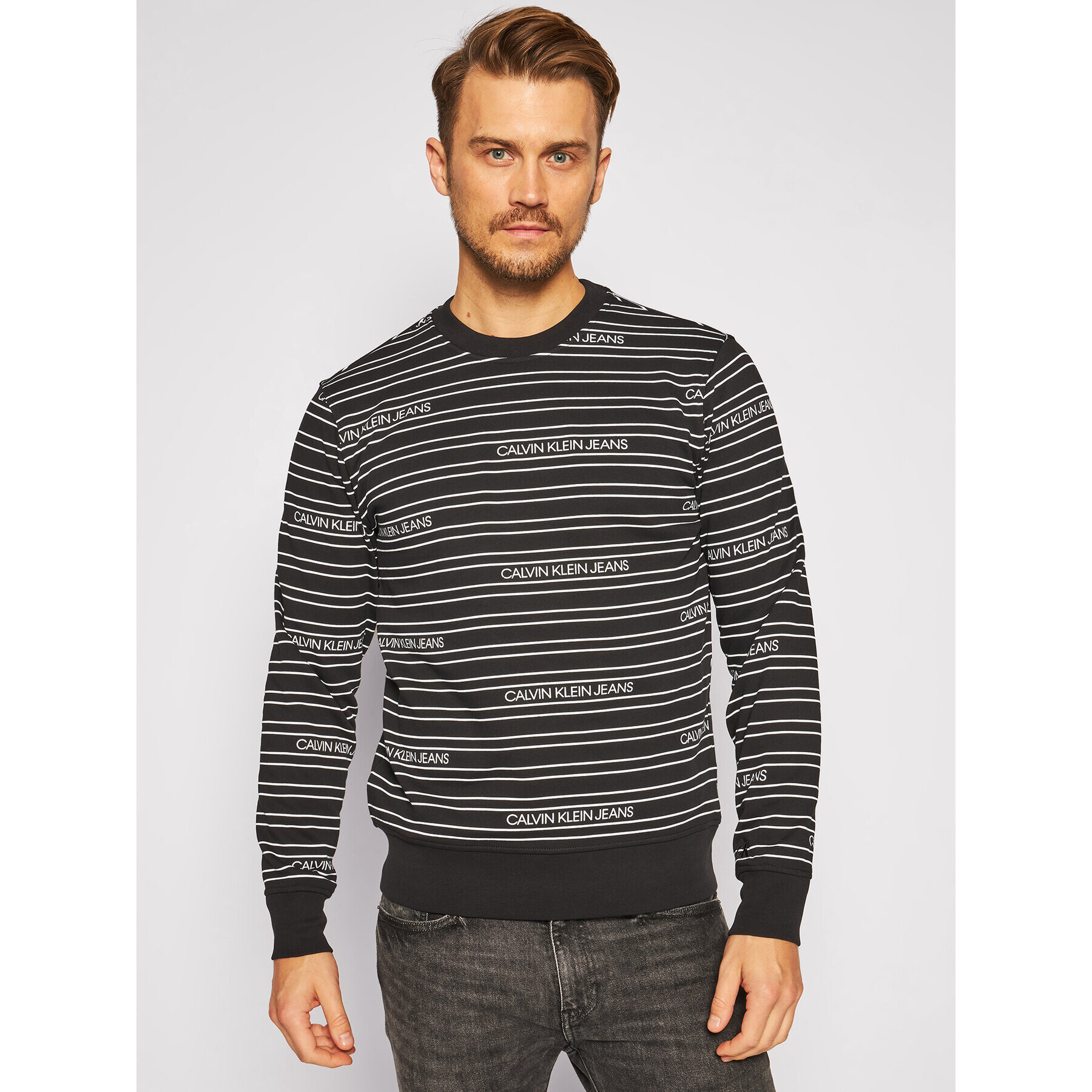 Calvin Klein Jeans Суитшърт J30J316332 Черен Regular Fit - Pepit.bg