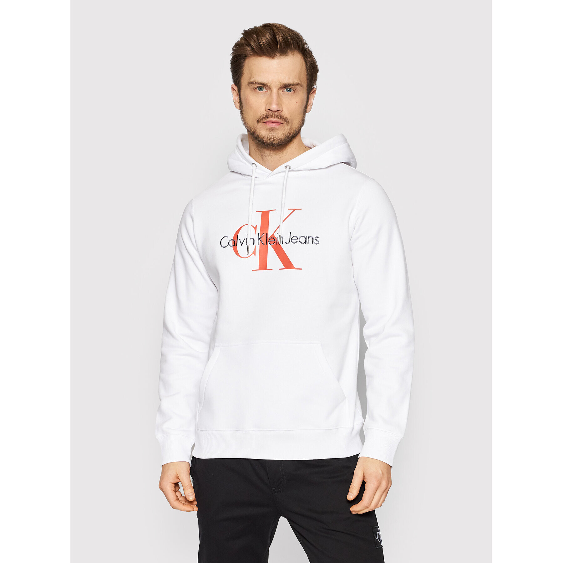 Calvin Klein Jeans Суитшърт J30J320805 Бял Regular Fit - Pepit.bg