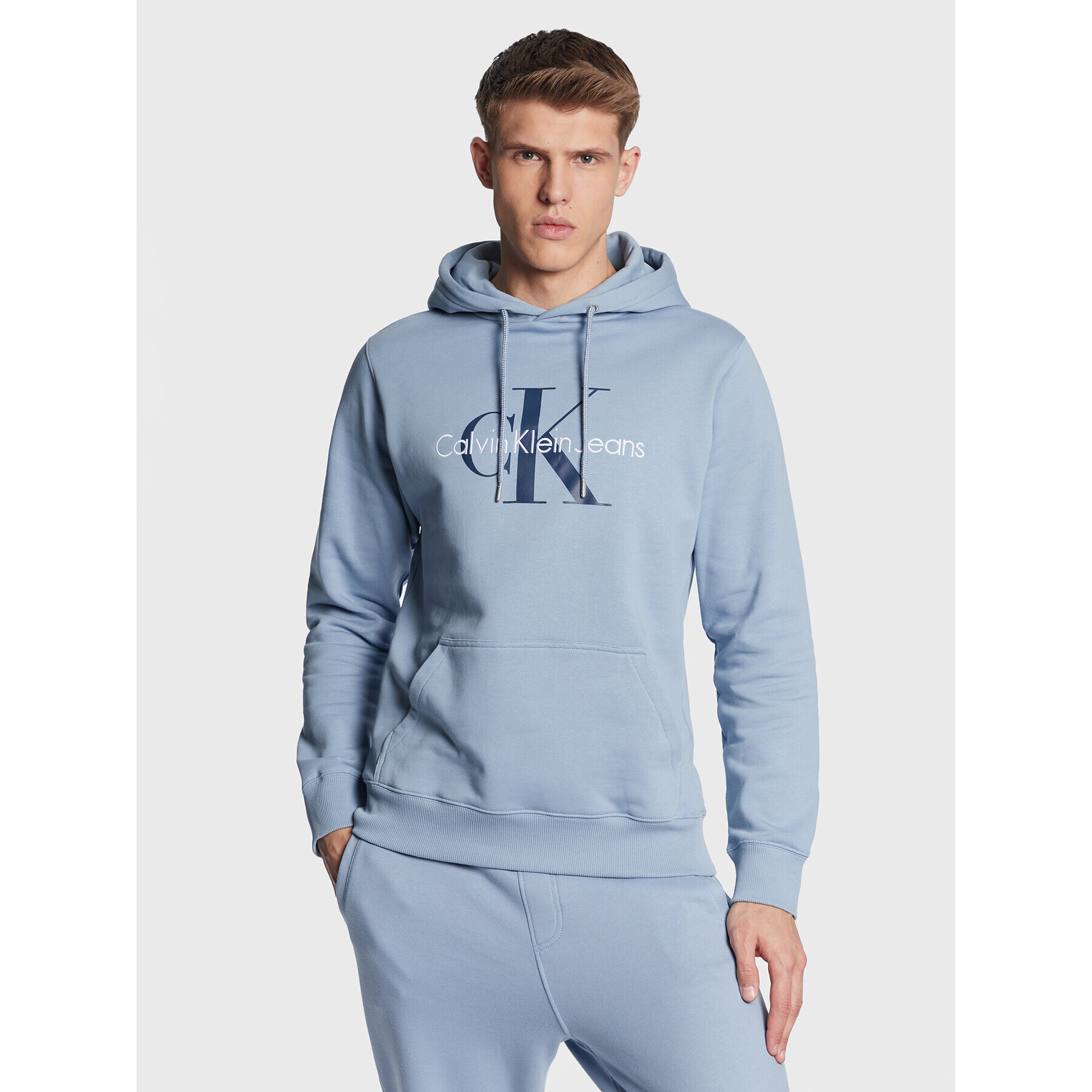 Calvin Klein Jeans Суитшърт J30J320805 Син Regular Fit - Pepit.bg