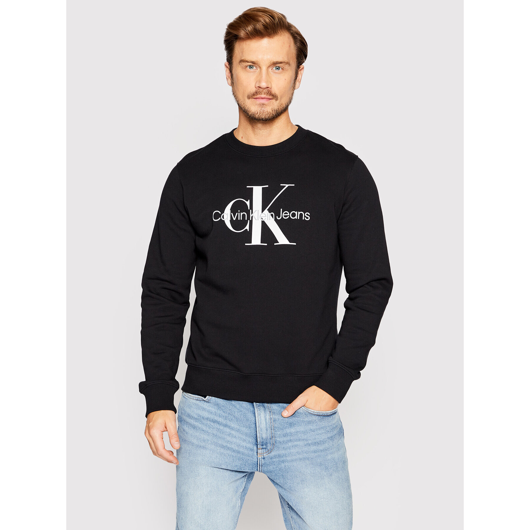 Calvin Klein Jeans Суитшърт J30J320933 Черен Regular Fit - Pepit.bg