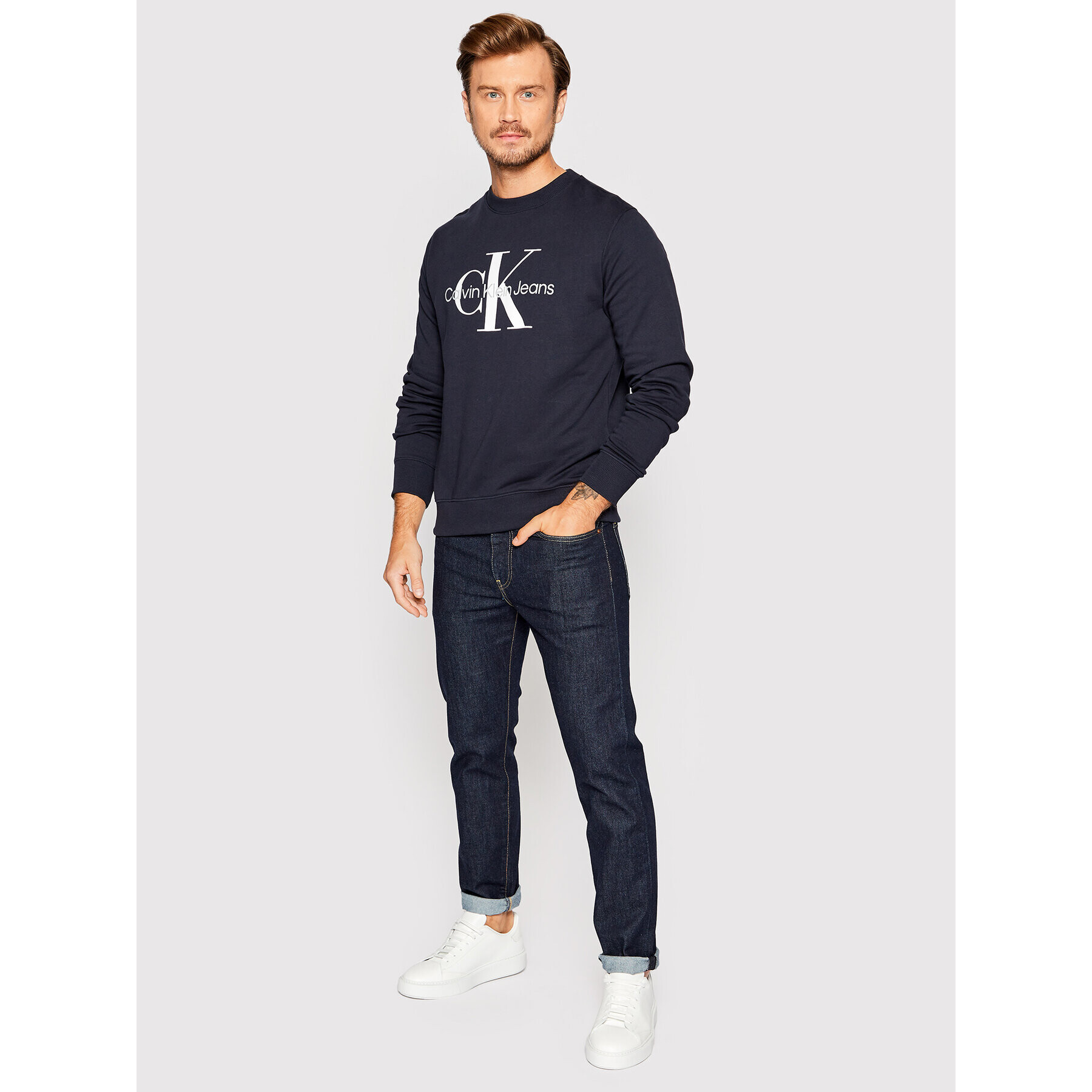 Calvin Klein Jeans Суитшърт J30J320933 Тъмносин Regular Fit - Pepit.bg