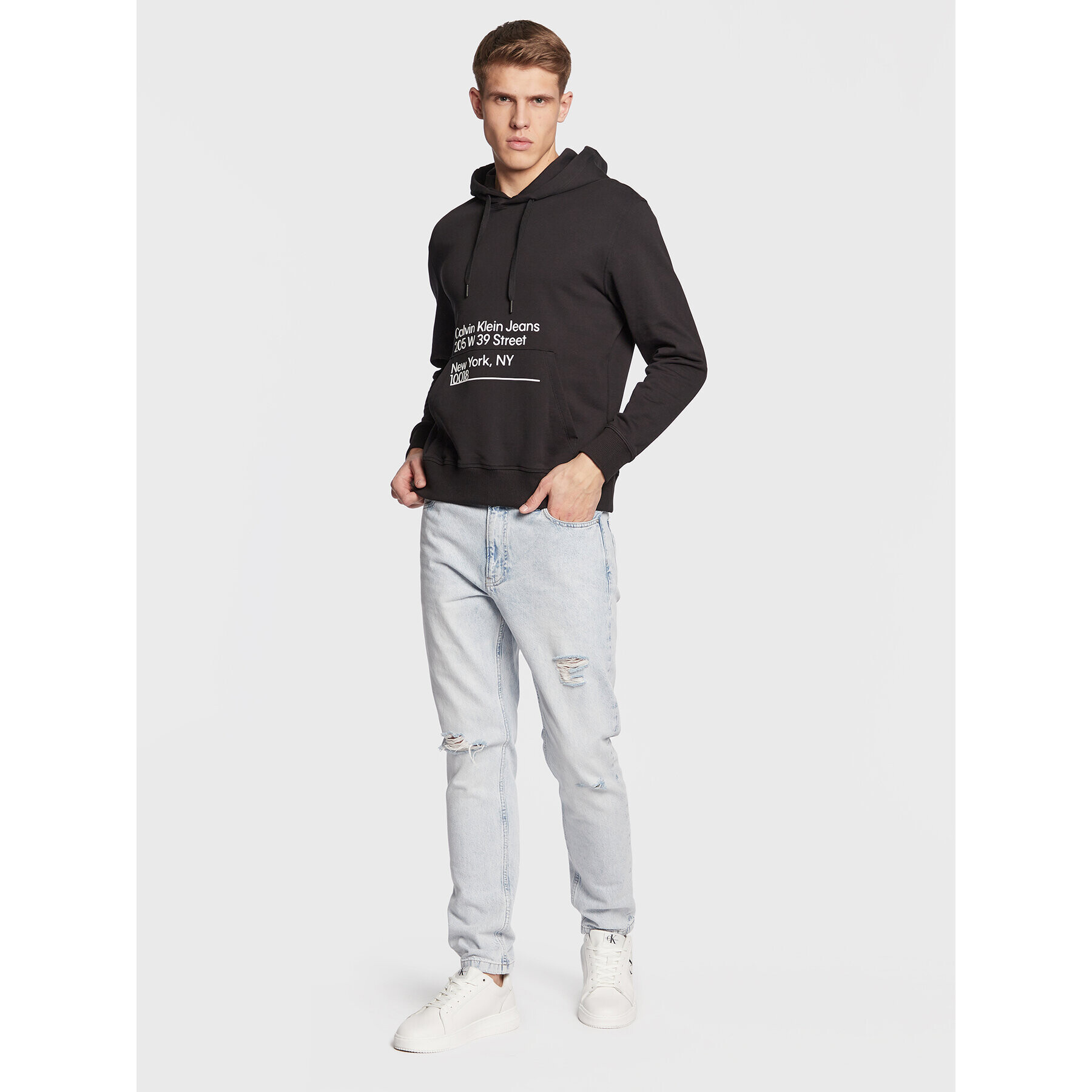 Calvin Klein Jeans Суитшърт J30J322519 Черен Regular Fit - Pepit.bg