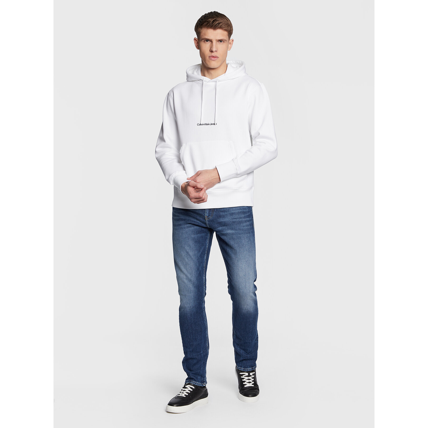 Calvin Klein Jeans Суитшърт J30J322894 Бял Regular Fit - Pepit.bg