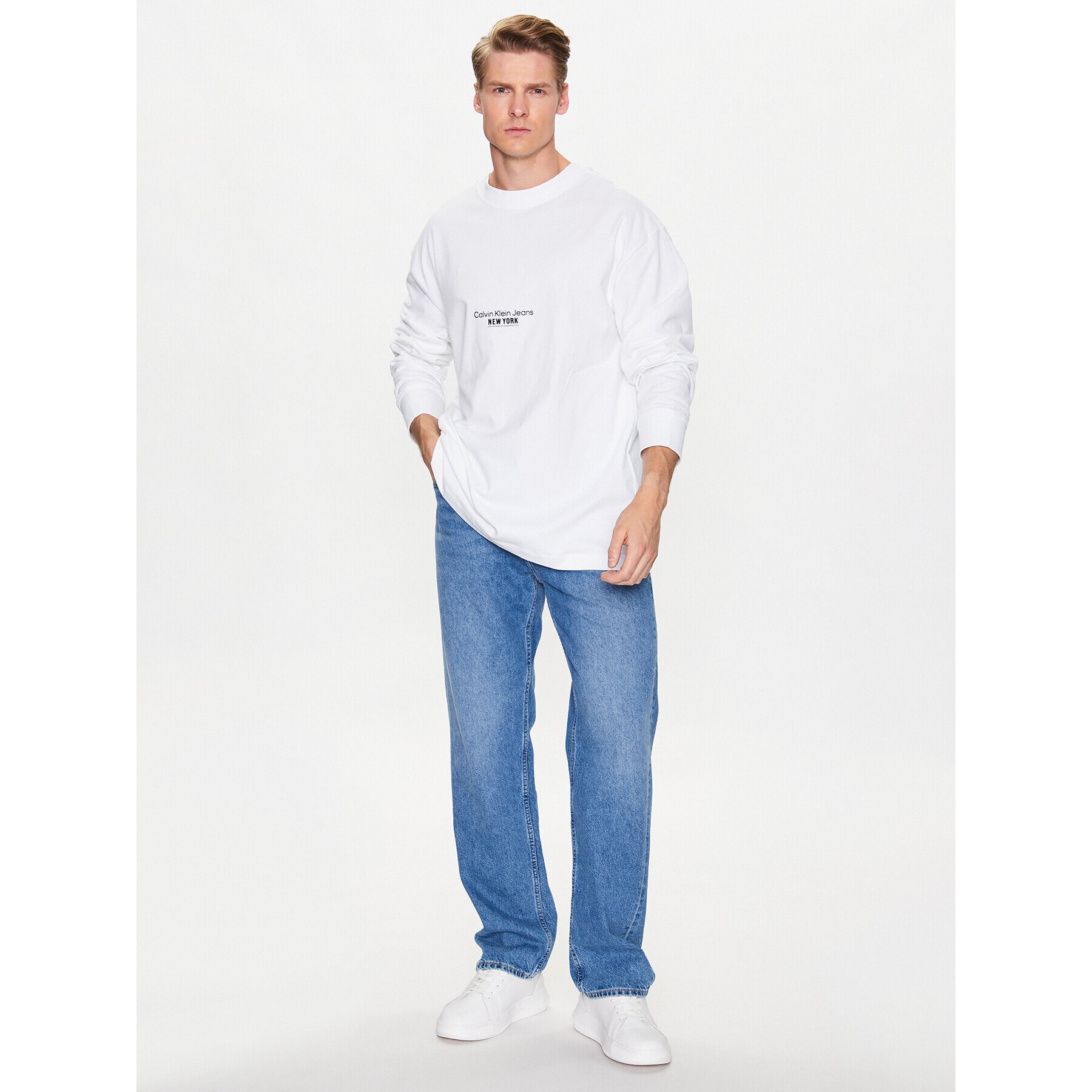 Calvin Klein Jeans Суитшърт J30J323098 Бял Regular Fit - Pepit.bg