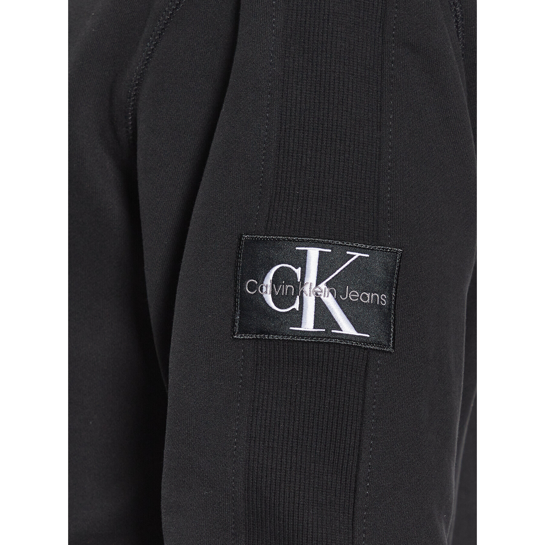 Calvin Klein Jeans Суитшърт J30J323428 Черен Regular Fit - Pepit.bg