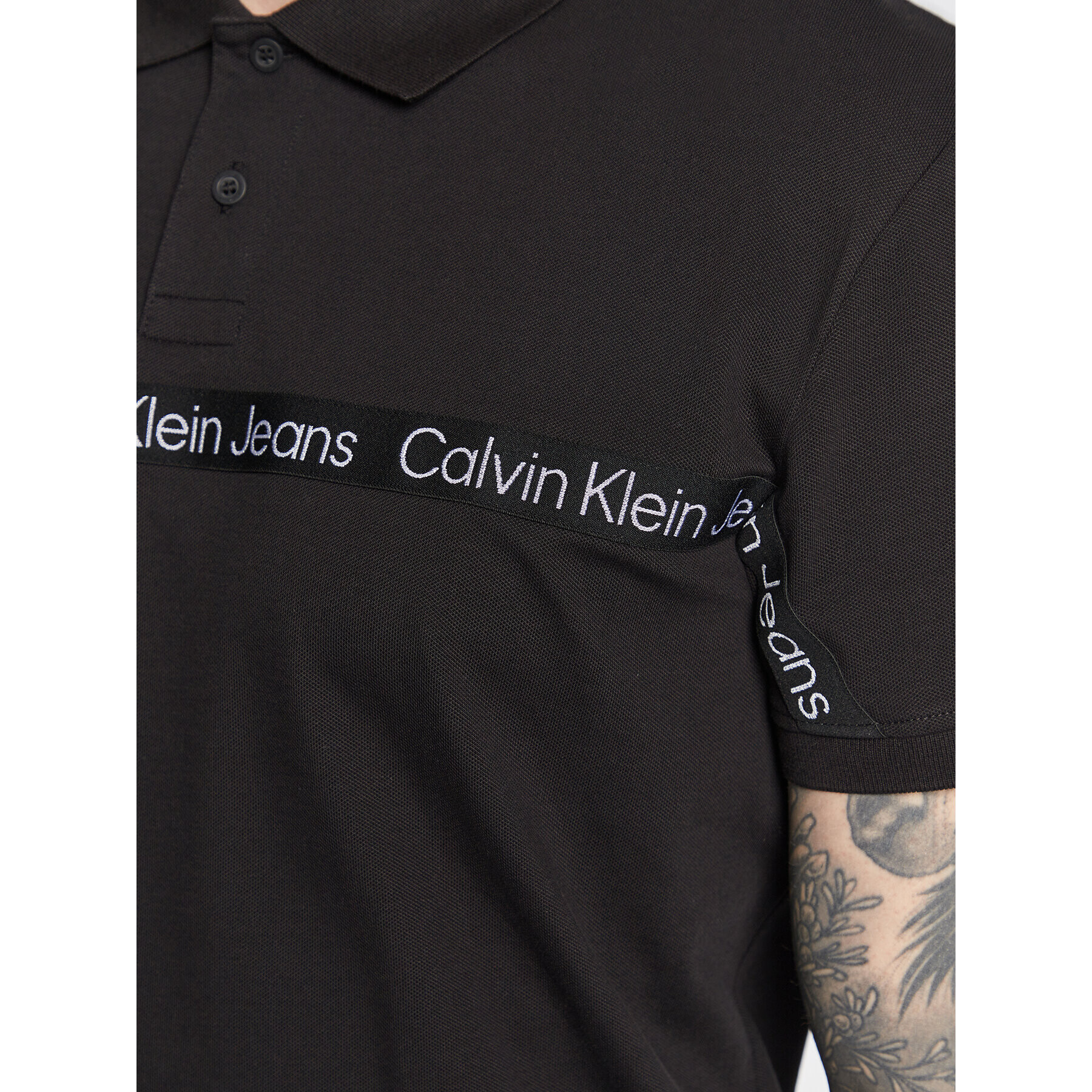 Calvin Klein Jeans Тениска с яка и копчета J30J322856 Черен Regular Fit - Pepit.bg