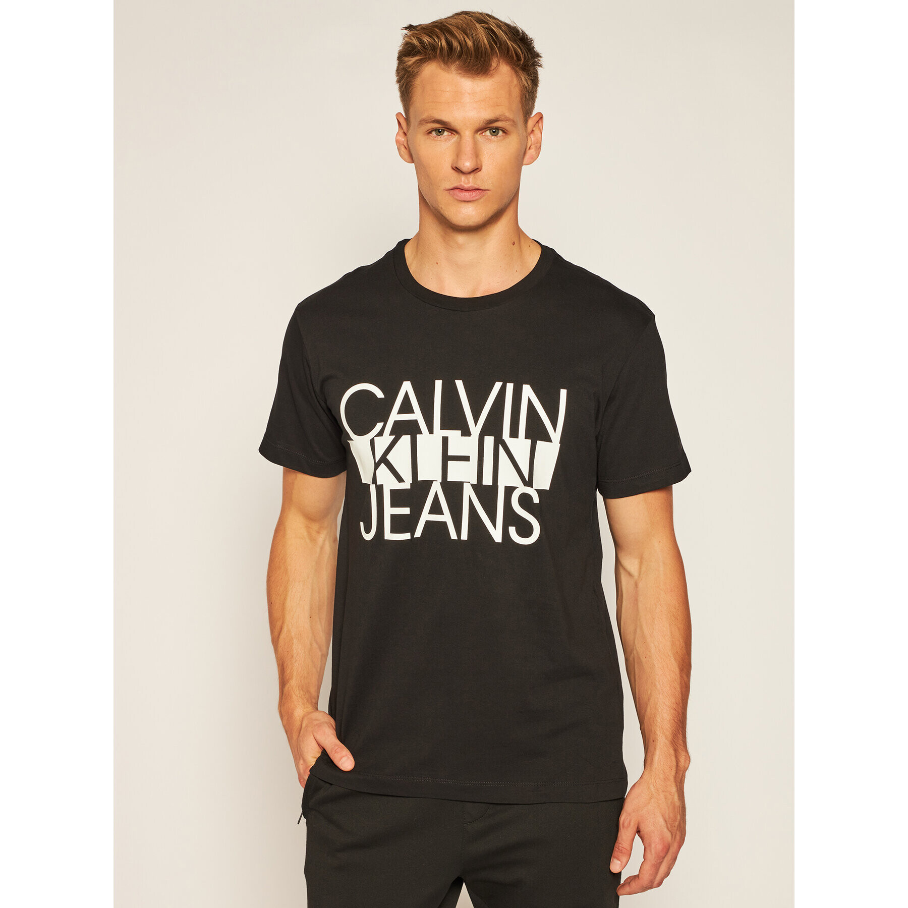 Calvin Klein Jeans Тишърт Colorblock Stripe Tee J30J316044 Черен Regular Fit - Pepit.bg