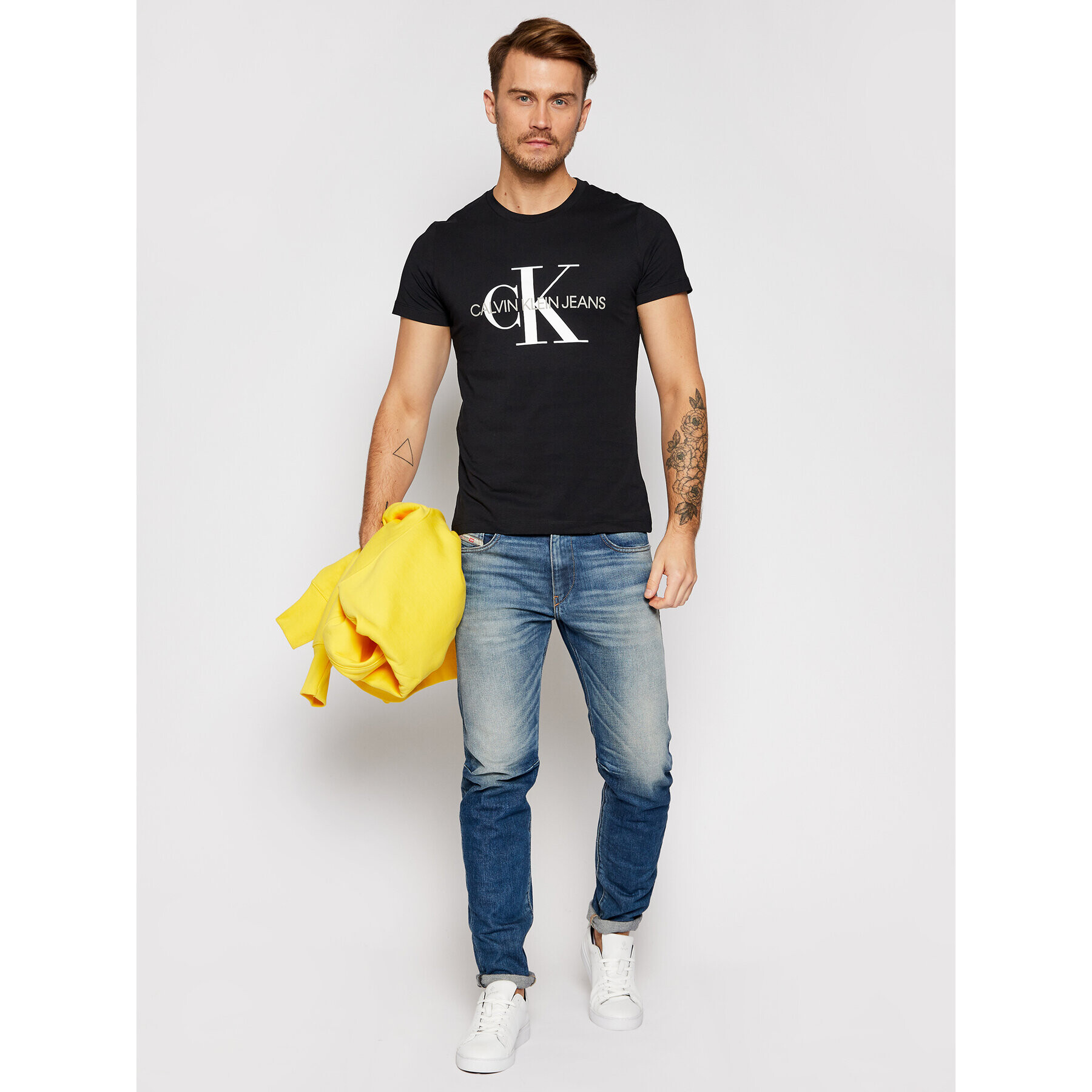 Calvin Klein Jeans Тишърт Core Monogram Logo J30J314314 Черен Slim Fit - Pepit.bg