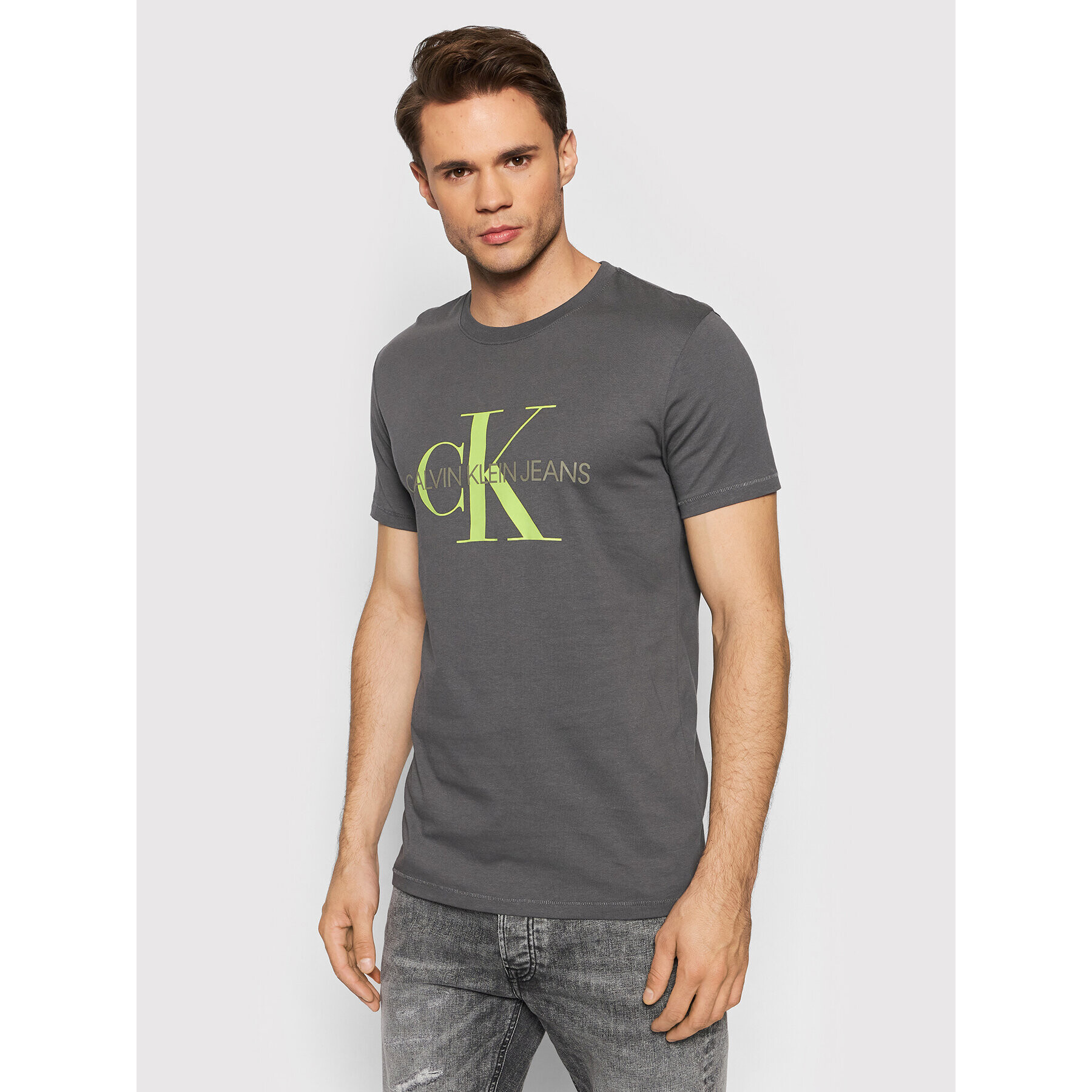 Calvin Klein Jeans Тишърт Essential J30J317065 Сив Regular Fit - Pepit.bg