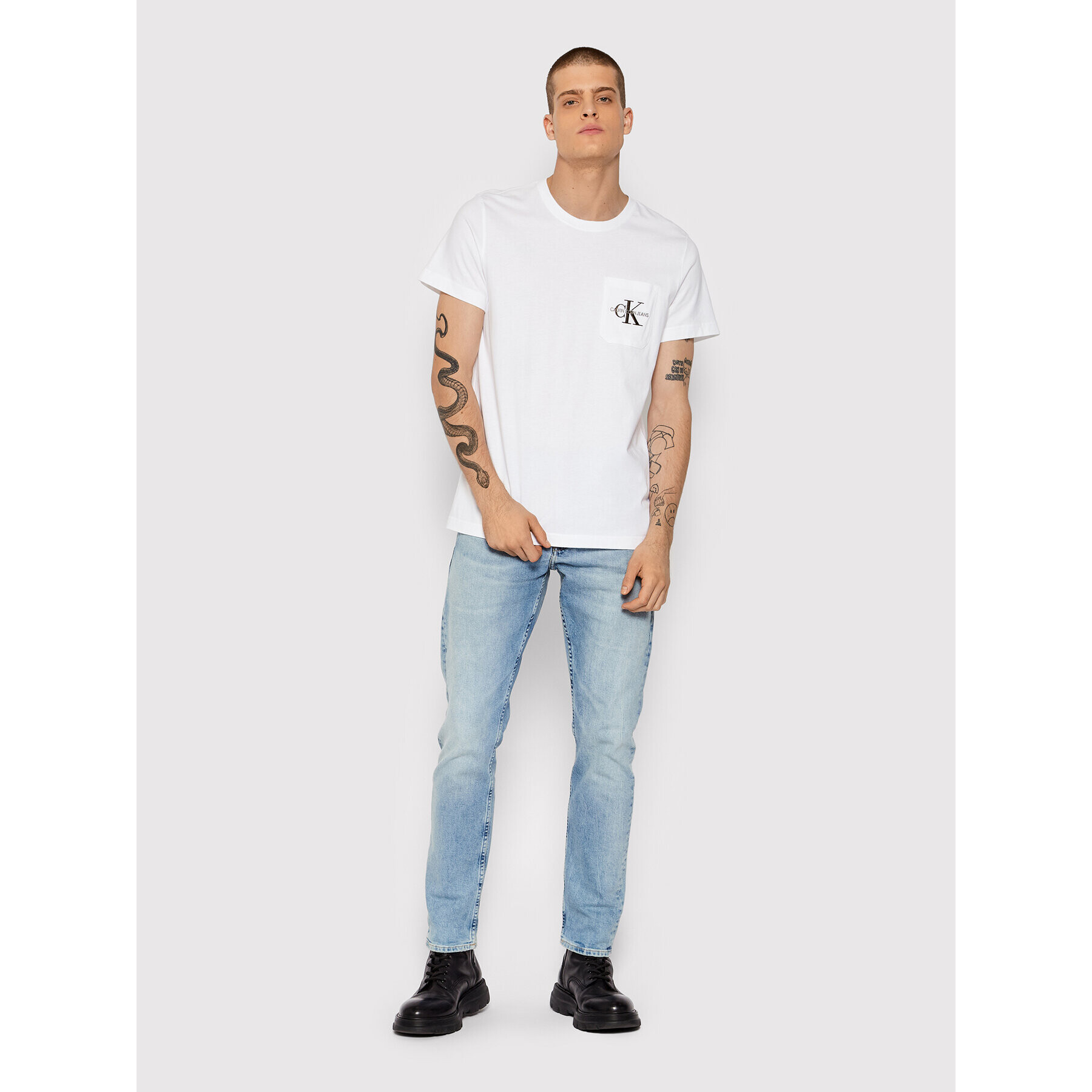 Calvin Klein Jeans Тишърт Essentials J30J319098 Бял Regular Fit - Pepit.bg