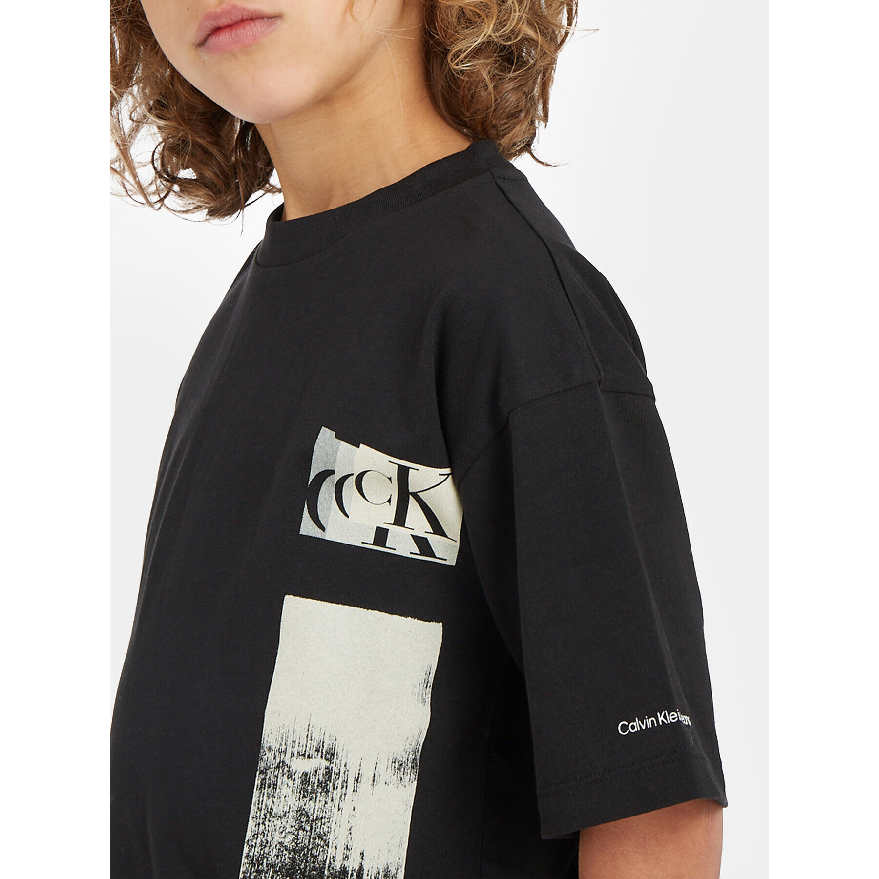 Calvin Klein Jeans Тишърт Glitched Monogram IB0IB01767 Черен Regular Fit - Pepit.bg
