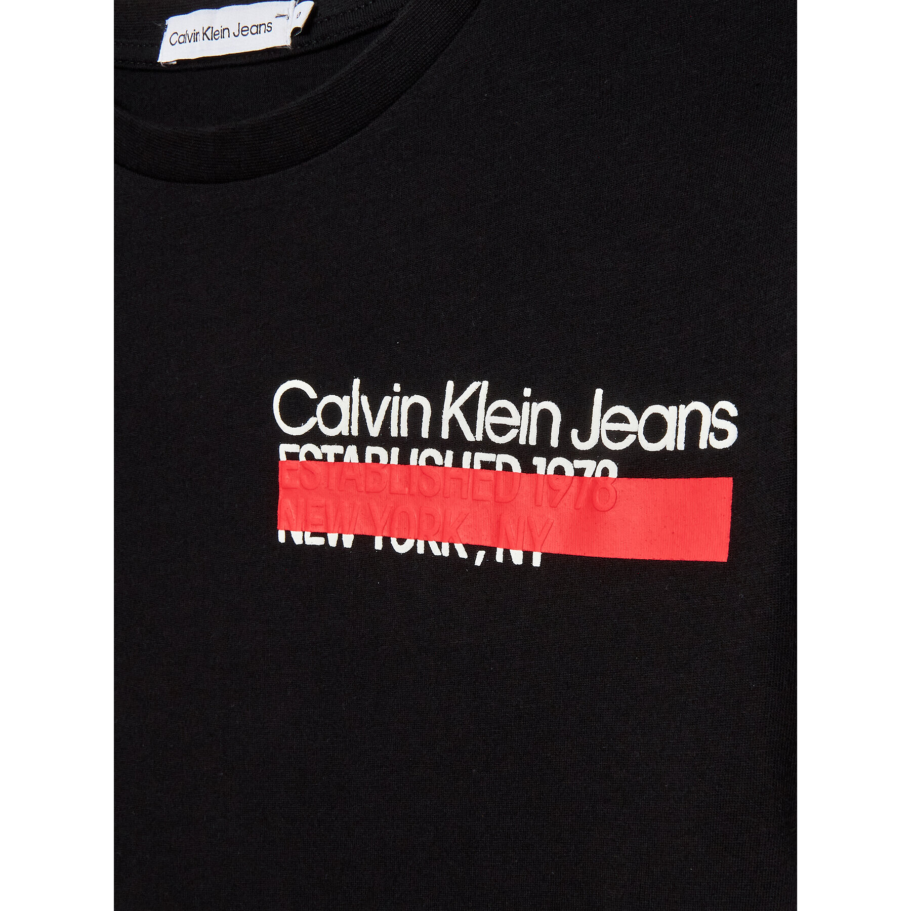 Calvin Klein Jeans Тишърт Hero Mini Logo IB0IB01697 Черен Regular Fit - Pepit.bg
