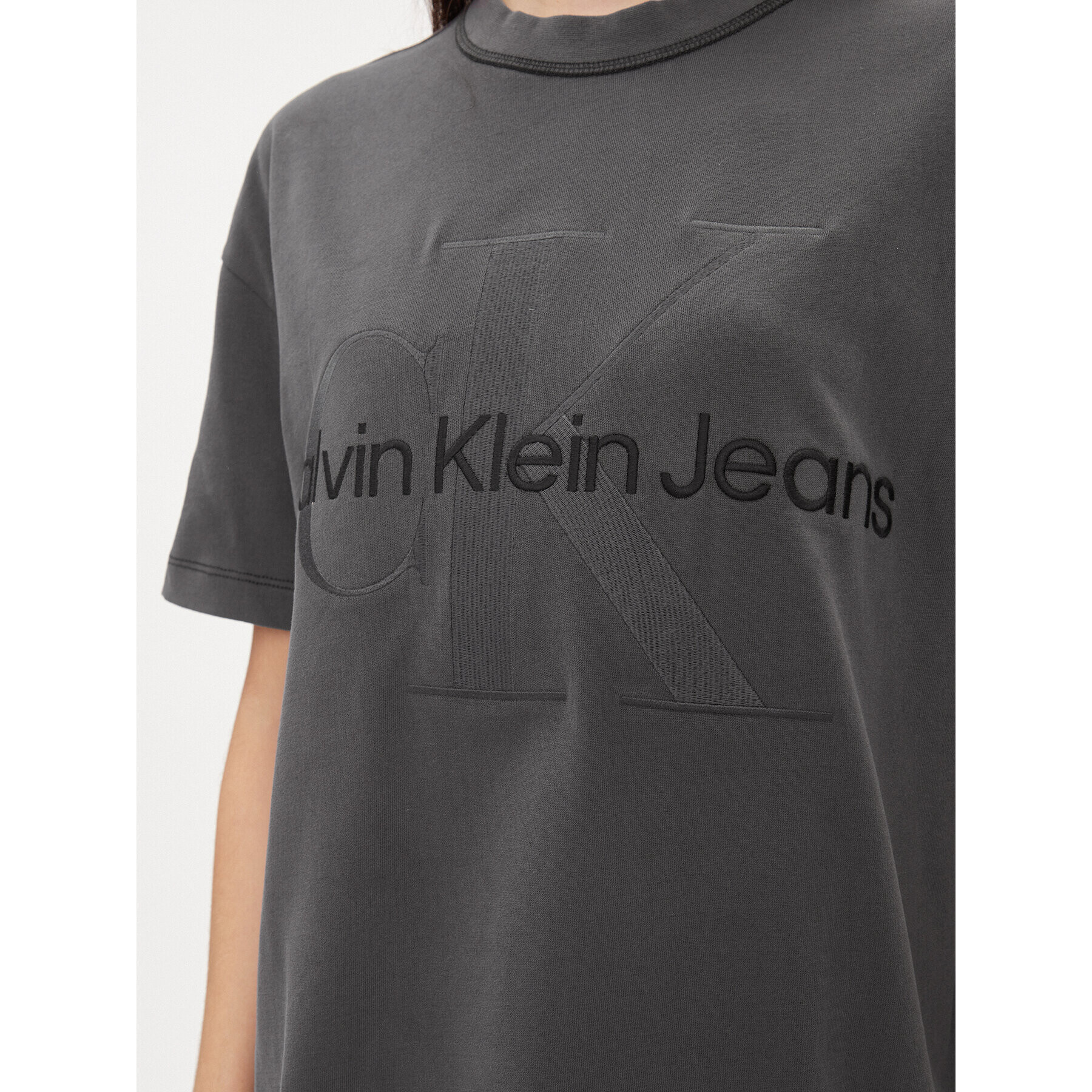 Calvin Klein Jeans Тишърт Hero Monologo J20J222974 Сив Boyfriend Fit - Pepit.bg