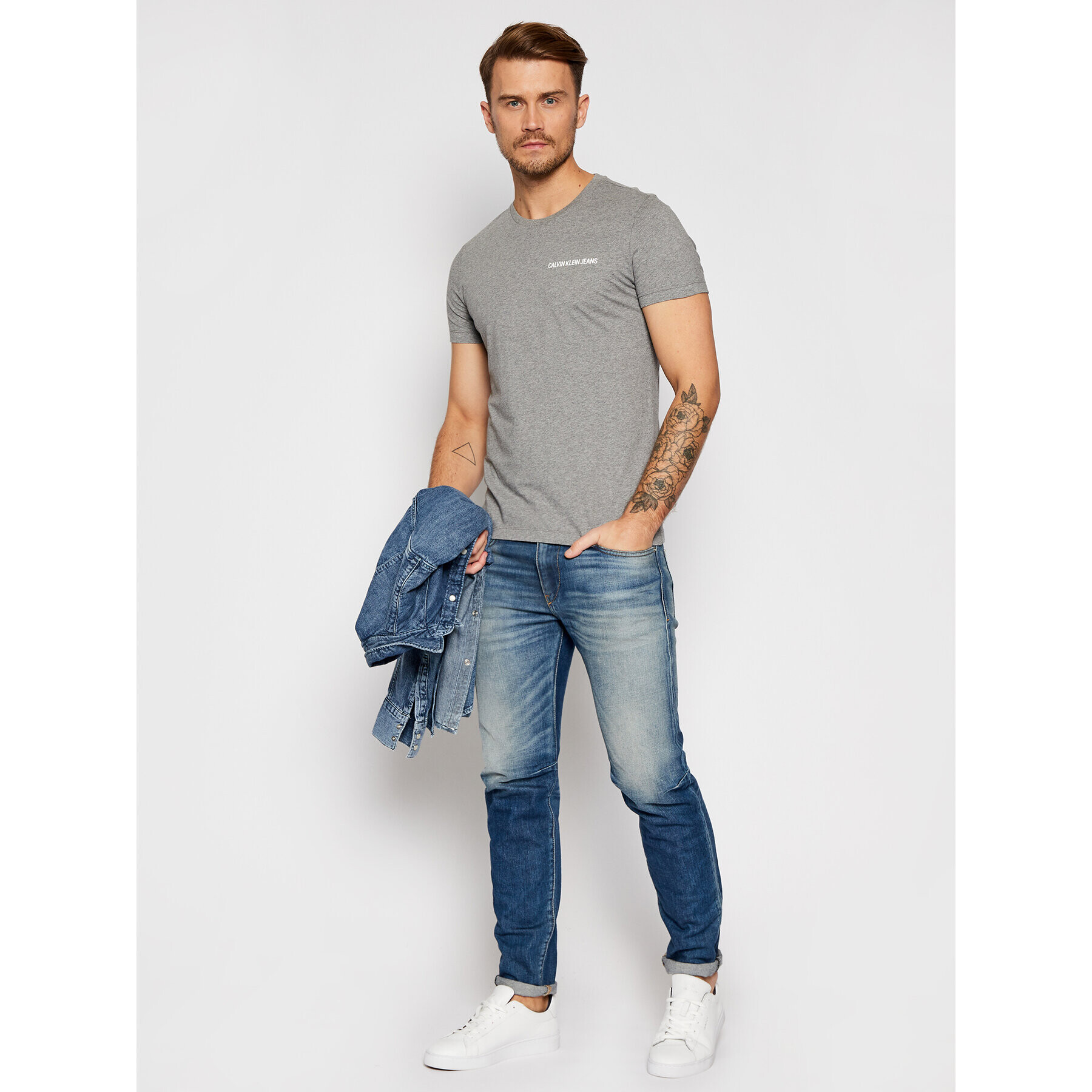 Calvin Klein Jeans Тишърт Institutional J30J307852 Сив Slim Fit - Pepit.bg