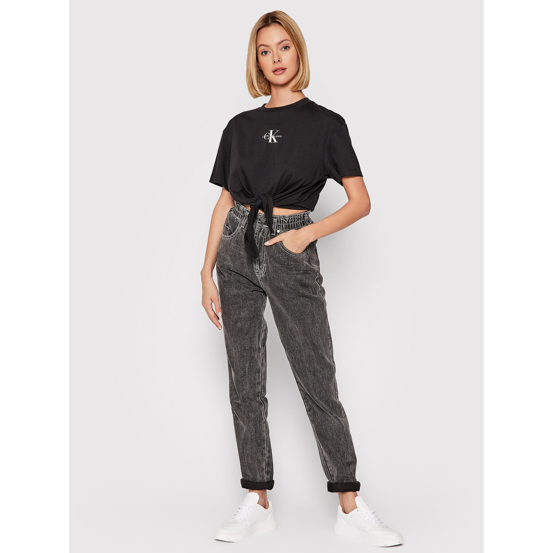 Calvin Klein Jeans Тишърт J20J217181 Черен Relaxed Fit - Pepit.bg