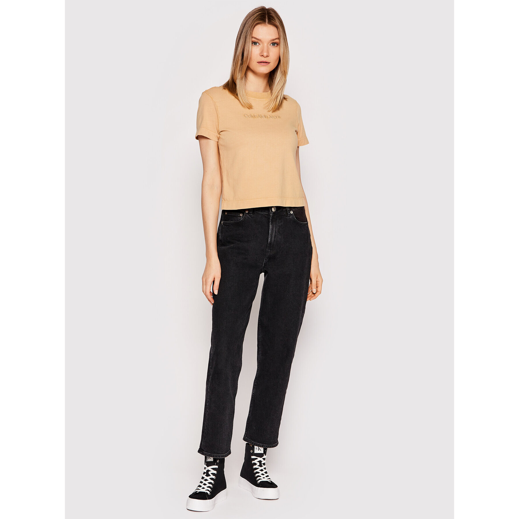 Calvin Klein Jeans Тишърт J20J218251 Бежов Regular Fit - Pepit.bg