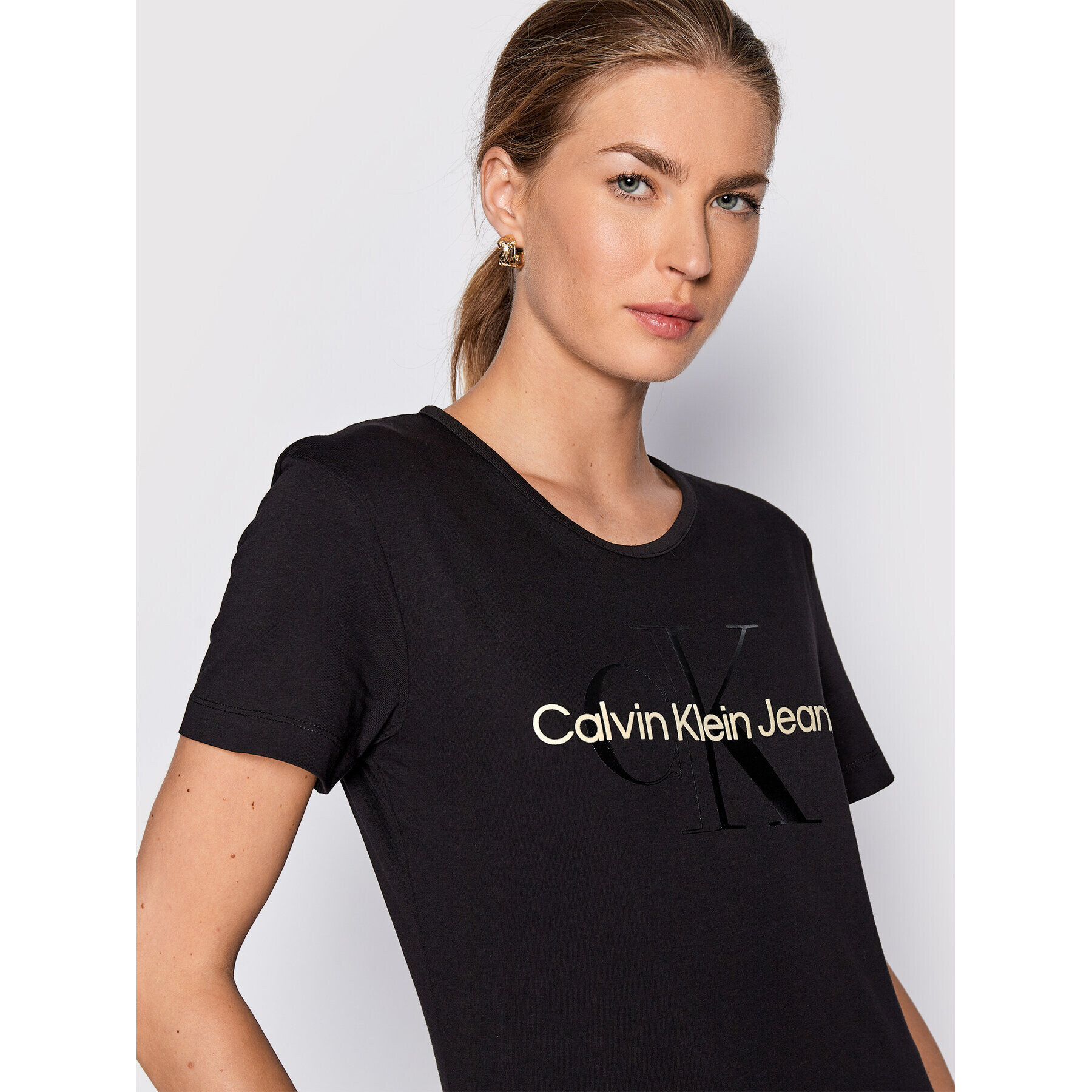 Calvin Klein Jeans Тишърт J20J218996 Черен Regular Fit - Pepit.bg