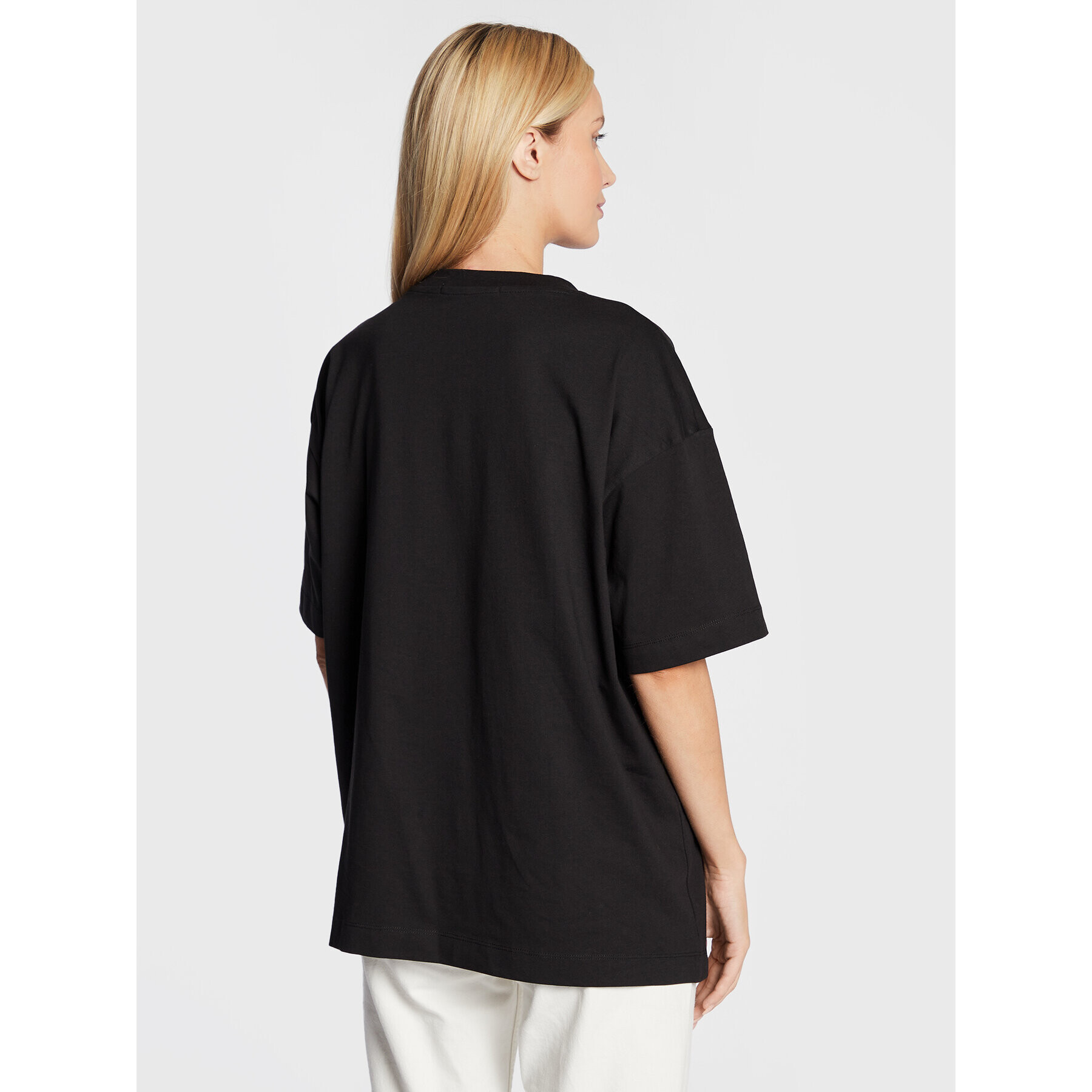 Calvin Klein Jeans Тишърт J20J219948 Черен Relaxed Fit - Pepit.bg