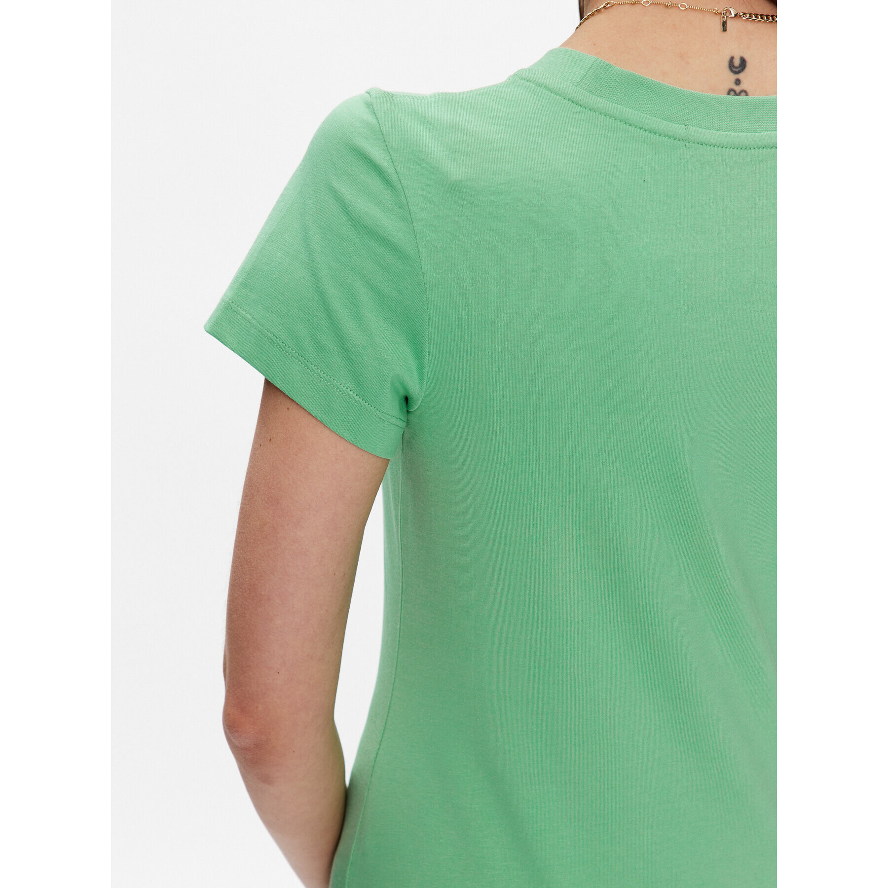 Calvin Klein Jeans Тишърт J20J220300 Зелен Regular Fit - Pepit.bg
