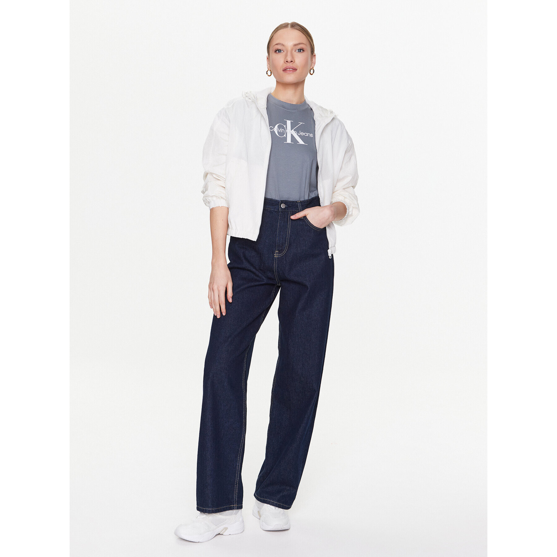 Calvin Klein Jeans Тишърт J20J220717 Сив Relaxed Fit - Pepit.bg