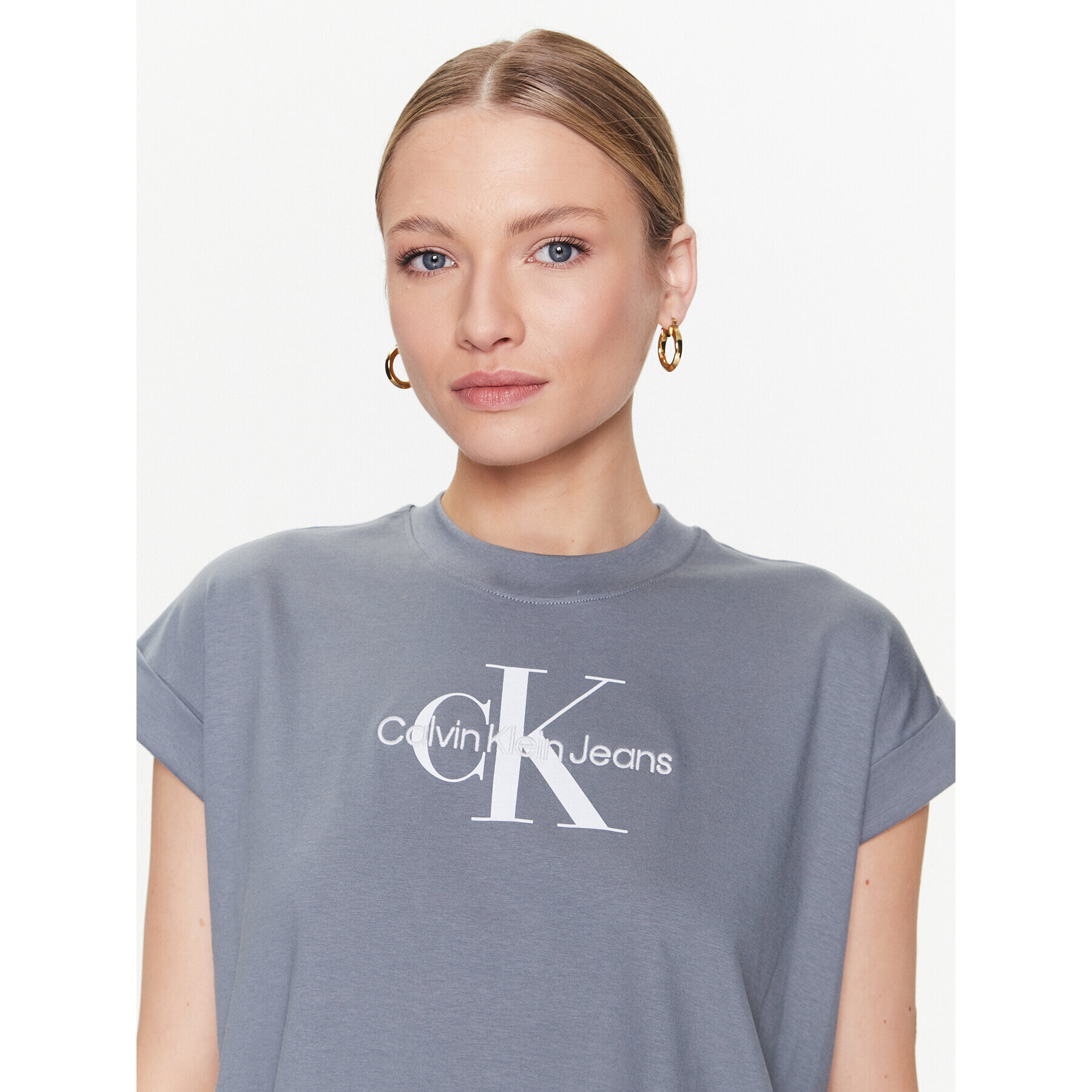 Calvin Klein Jeans Тишърт J20J220717 Сив Relaxed Fit - Pepit.bg