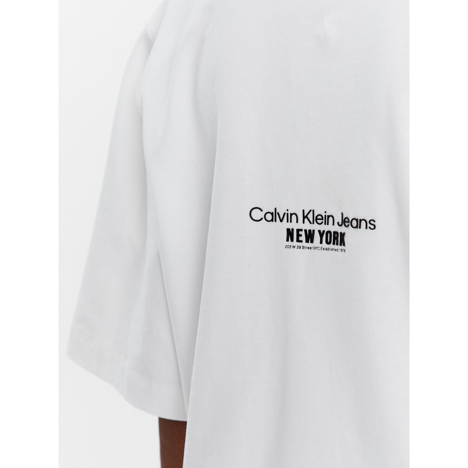 Calvin Klein Jeans Тишърт J20J220727 Бял Regular Fit - Pepit.bg