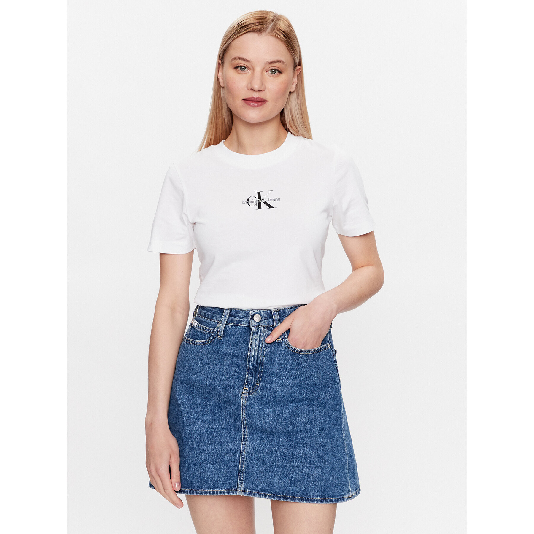 Calvin Klein Jeans Тишърт J20J221426 Бял Regular Fit - Pepit.bg