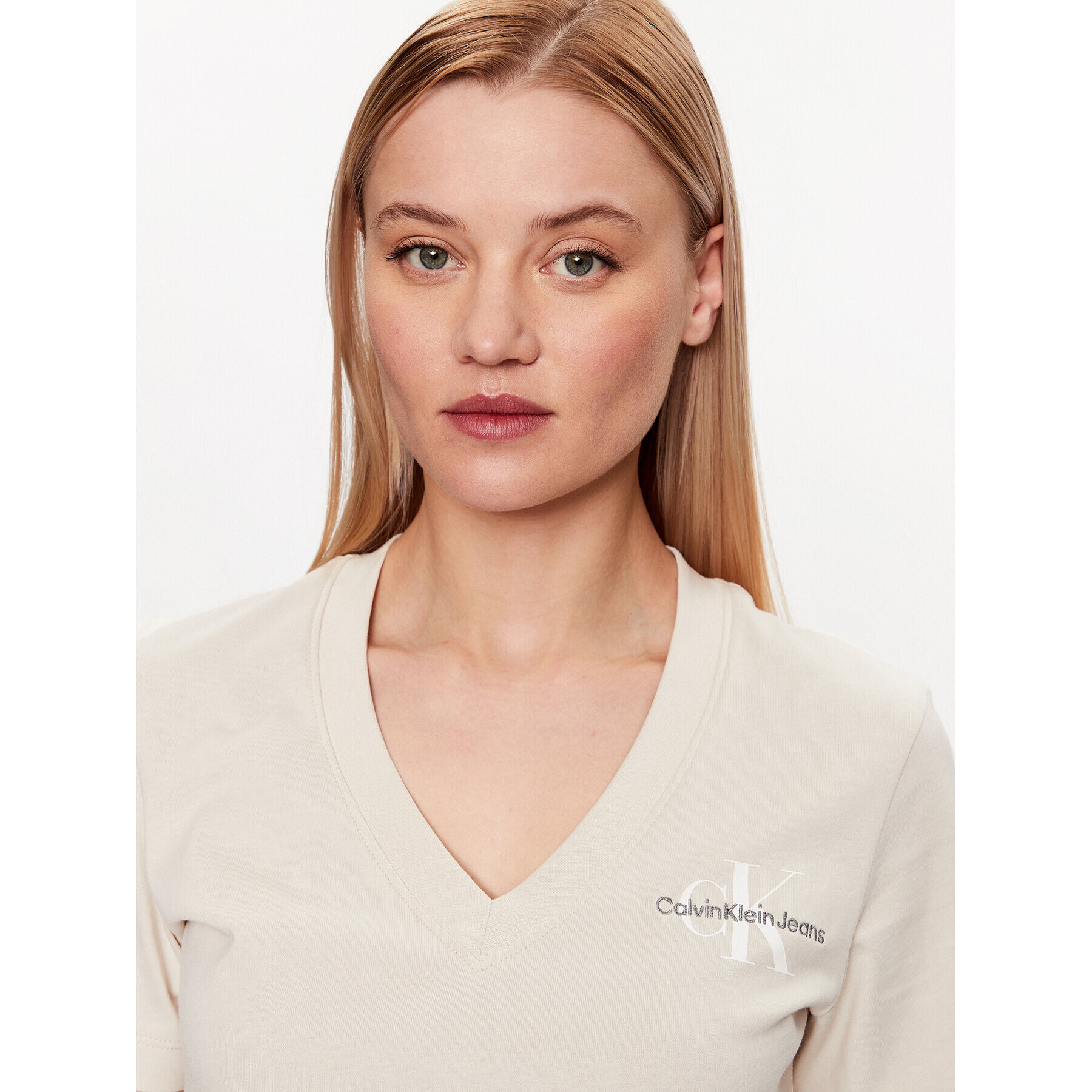 Calvin Klein Jeans Тишърт J20J221429 Бежов Regular Fit - Pepit.bg