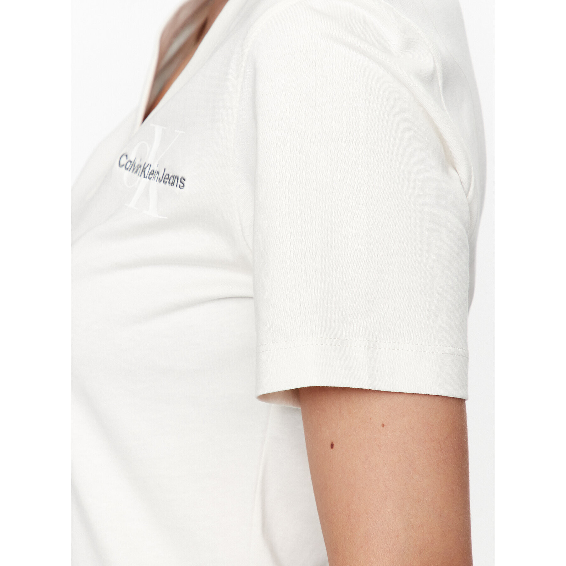 Calvin Klein Jeans Тишърт J20J221429 Екрю Regular Fit - Pepit.bg