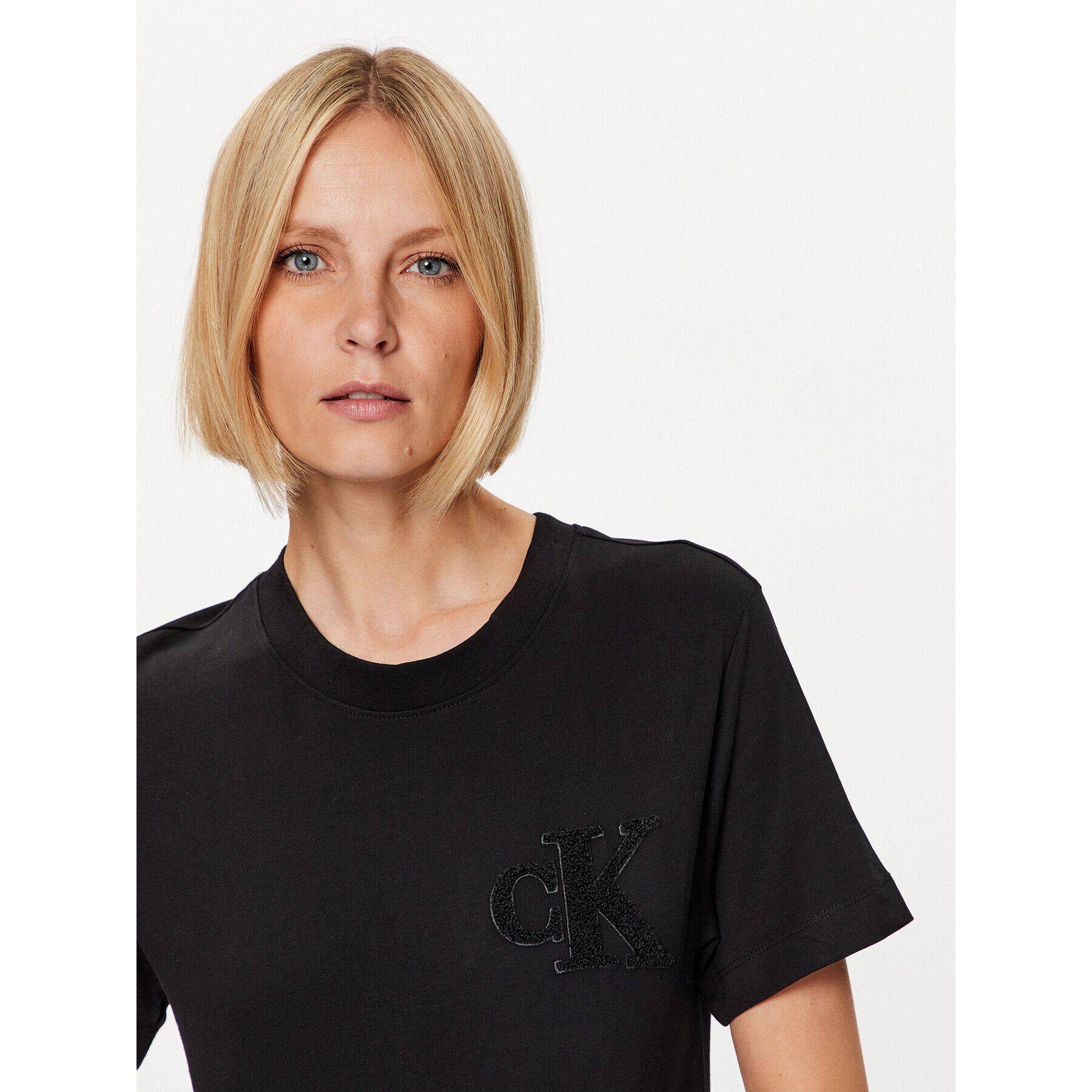 Calvin Klein Jeans Тишърт J20J221825 Черен Regular Fit - Pepit.bg