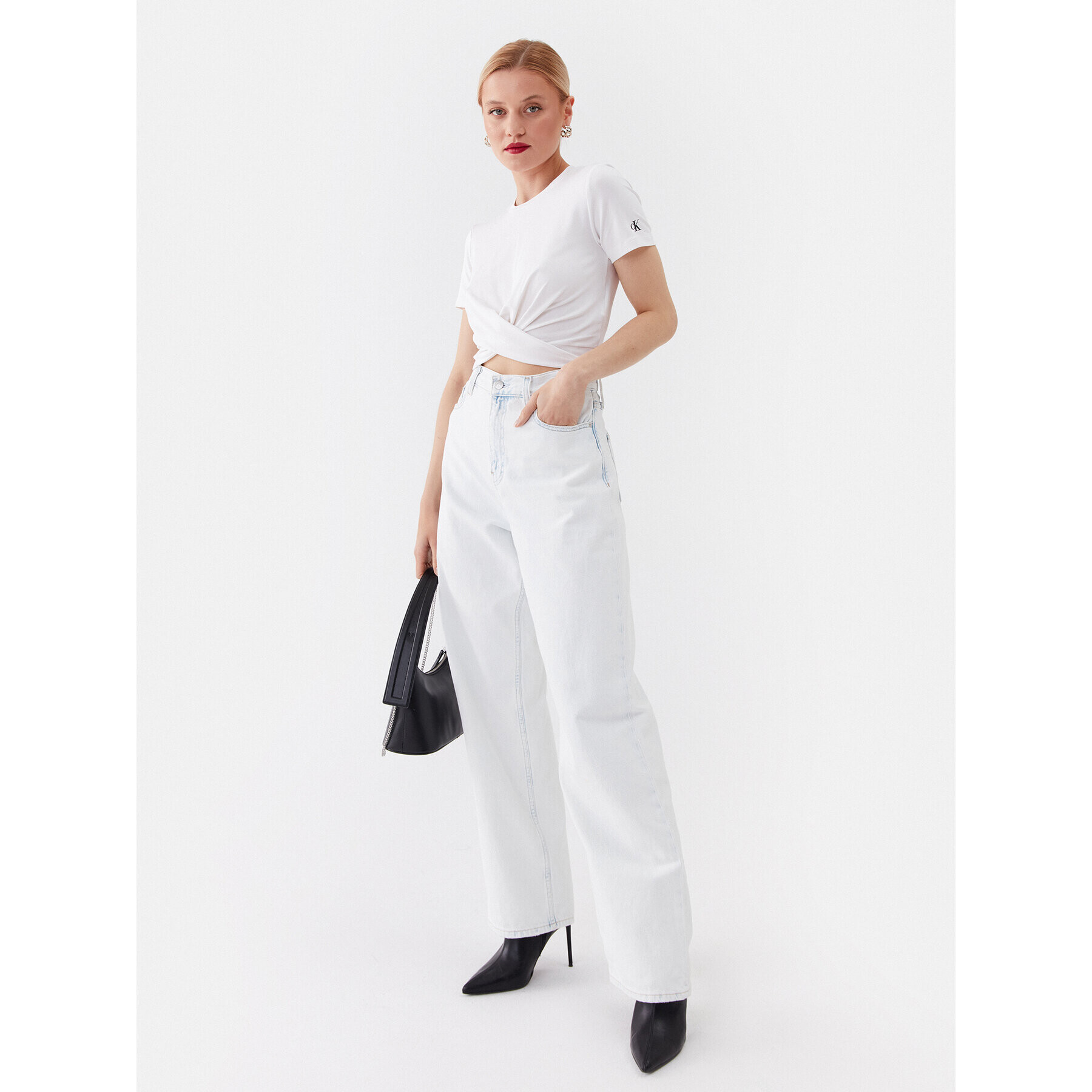 Calvin Klein Jeans Тишърт J20J222128 Бял Regular Fit - Pepit.bg