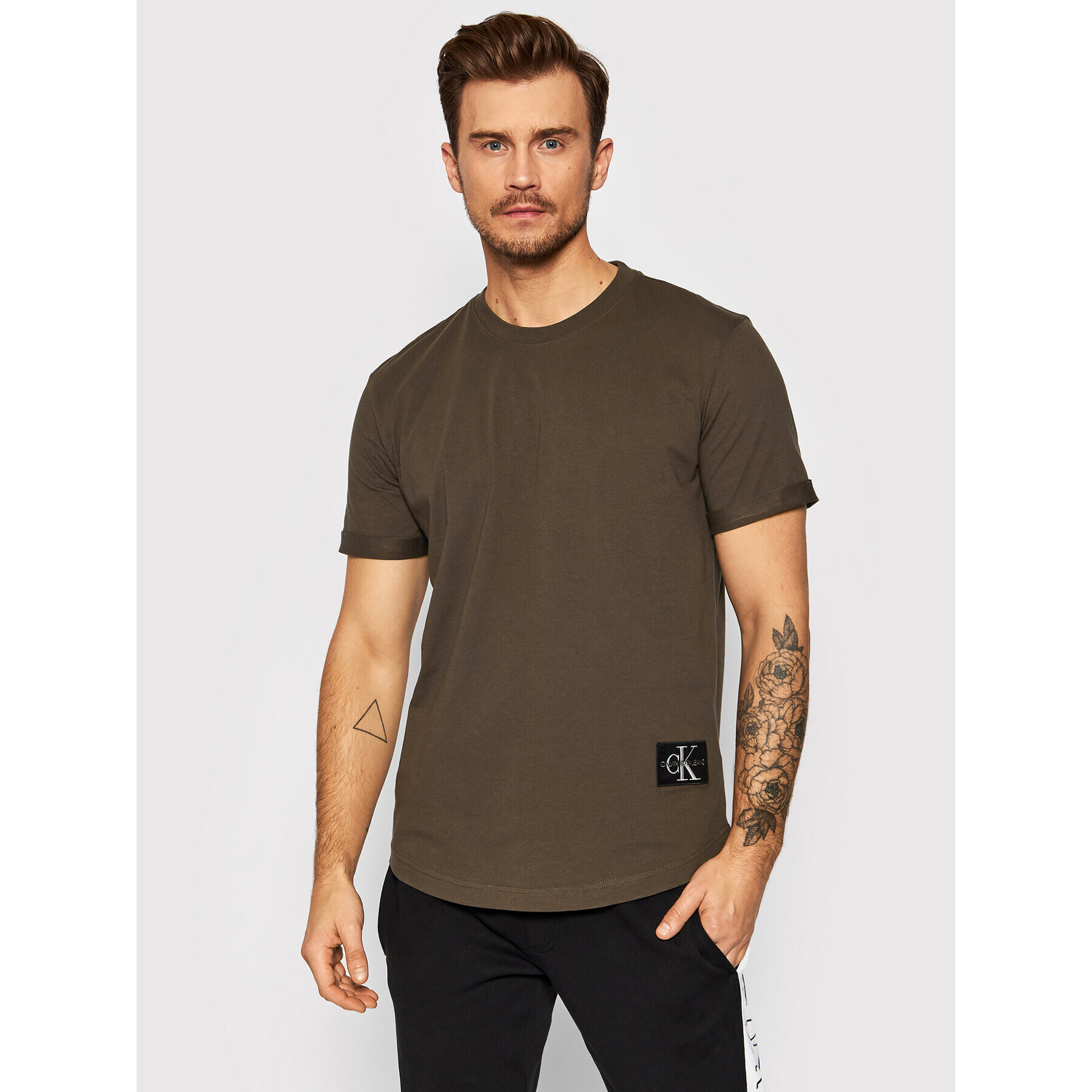 Calvin Klein Jeans Тишърт J30J315319 Кафяв Regular Fit - Pepit.bg