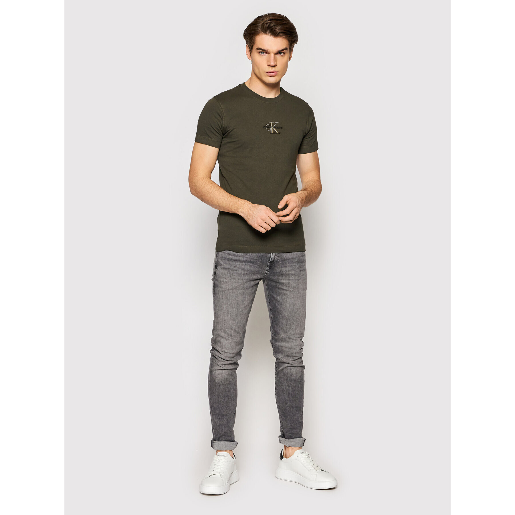 Calvin Klein Jeans Тишърт J30J317092 Зелен Slim Fit - Pepit.bg