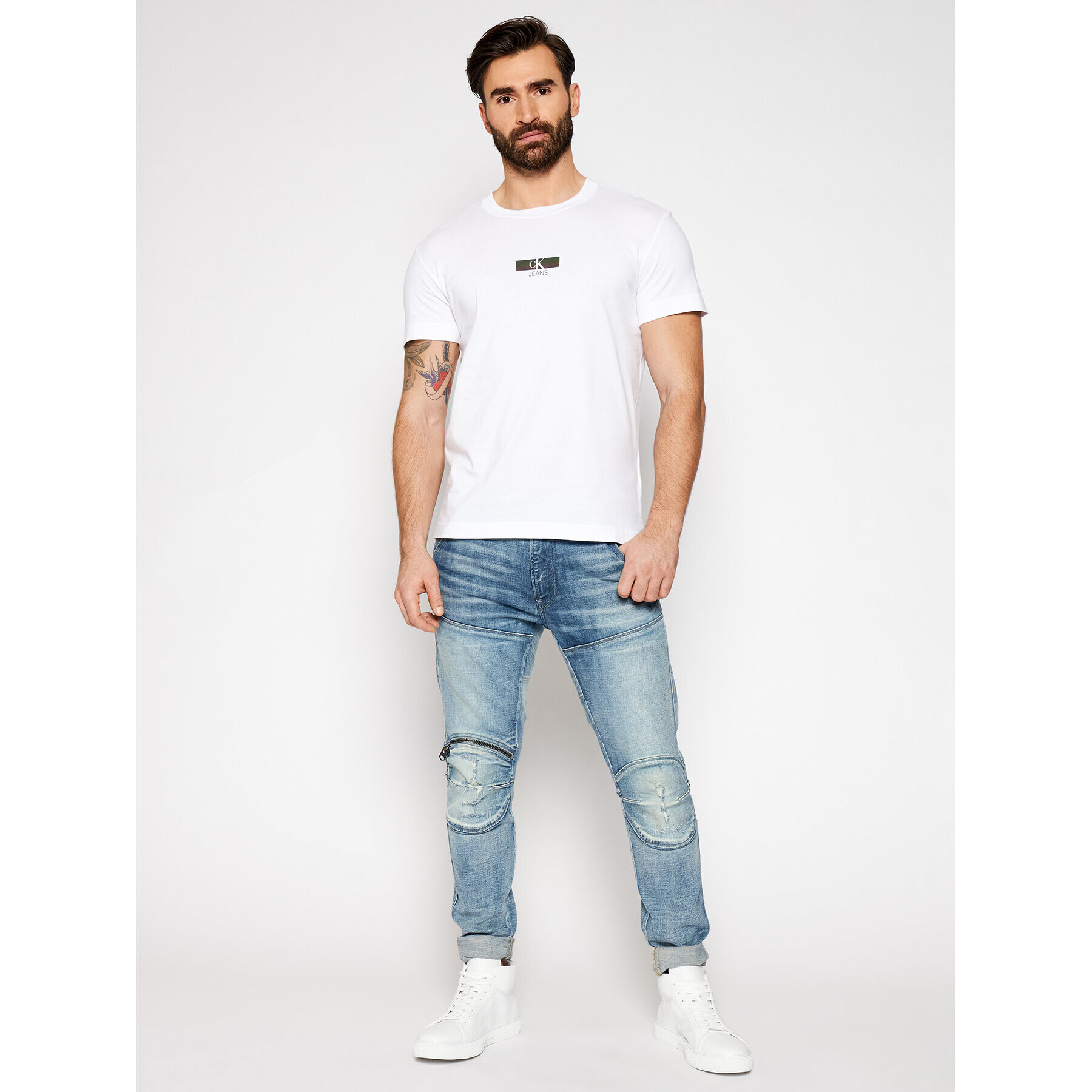 Calvin Klein Jeans Тишърт J30J317492 Бял Regular Fit - Pepit.bg