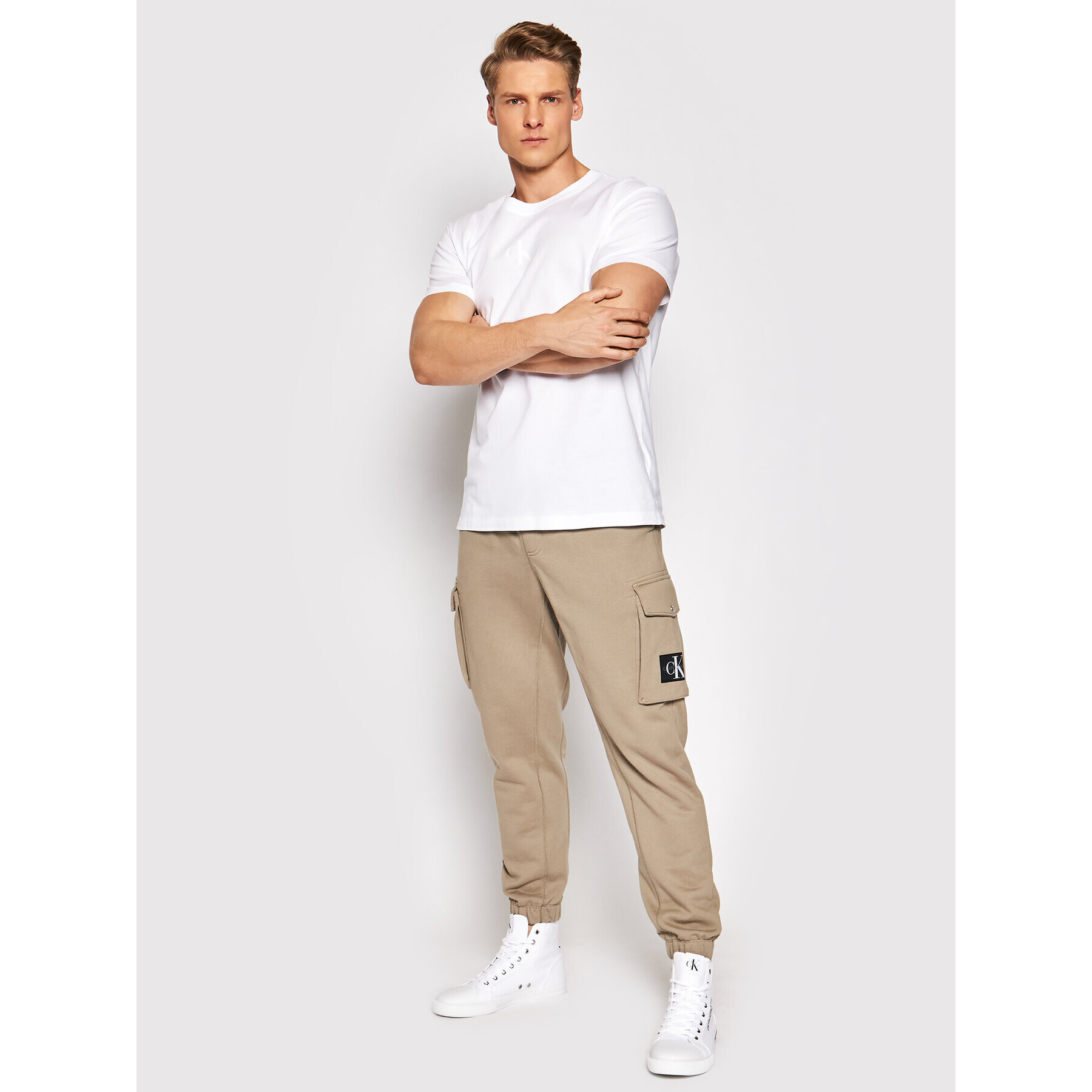 Calvin Klein Jeans Тишърт J30J317499 Бял Regular Fit - Pepit.bg