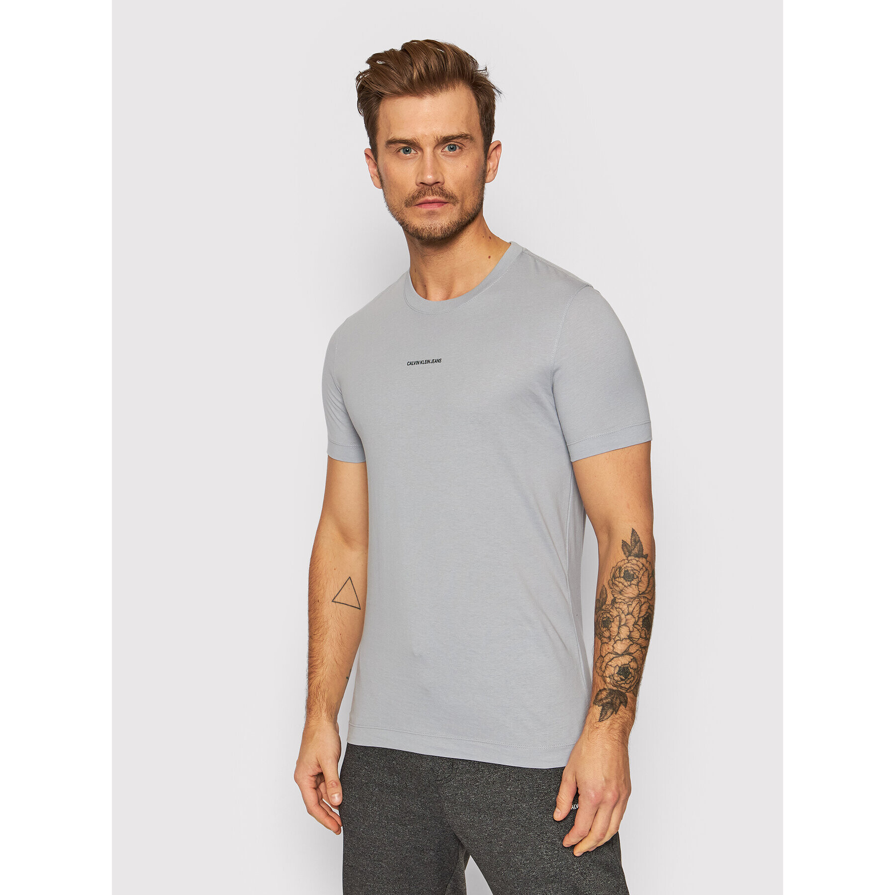 Calvin Klein Jeans Тишърт J30J318067 Сив Slim Fit - Pepit.bg
