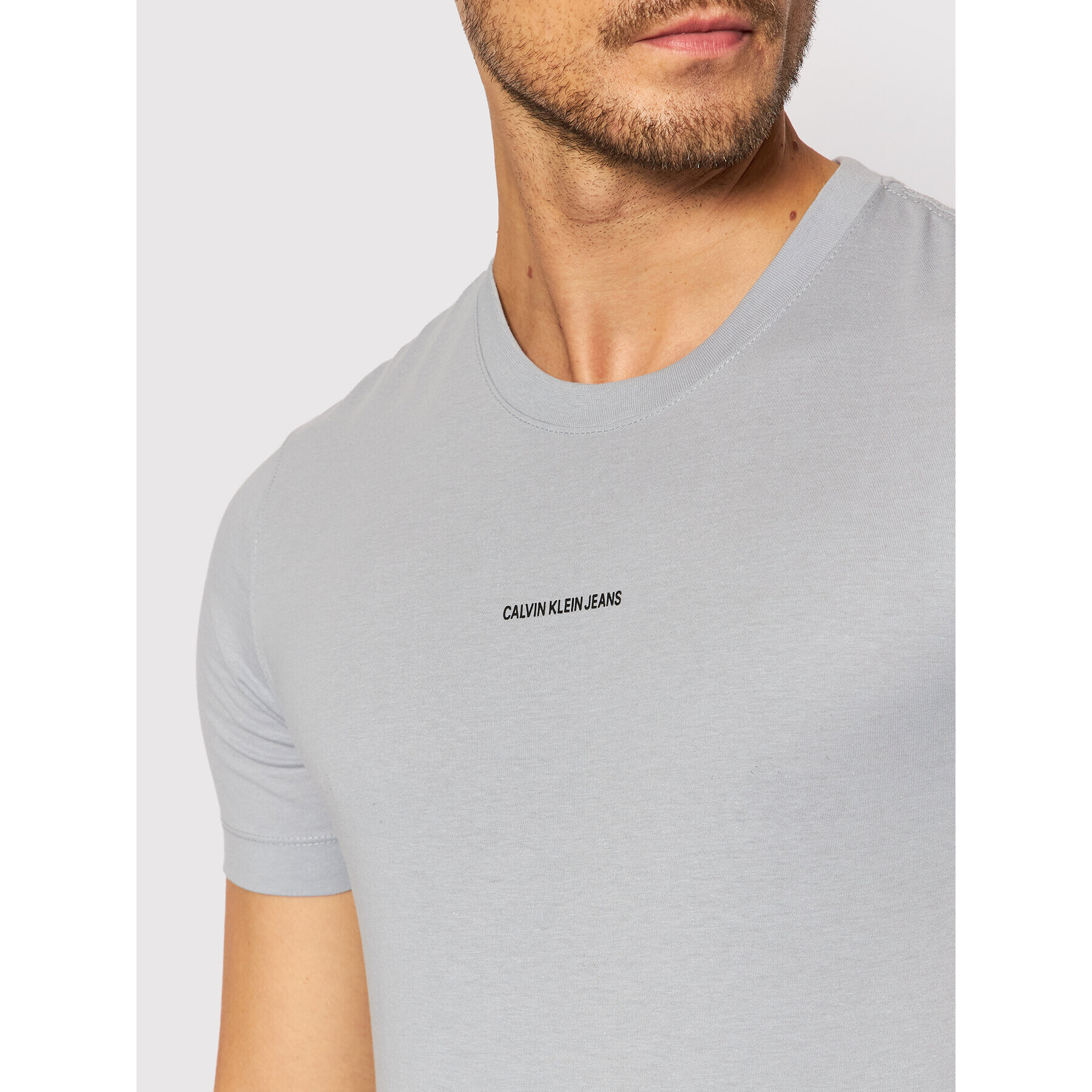 Calvin Klein Jeans Тишърт J30J318067 Сив Slim Fit - Pepit.bg