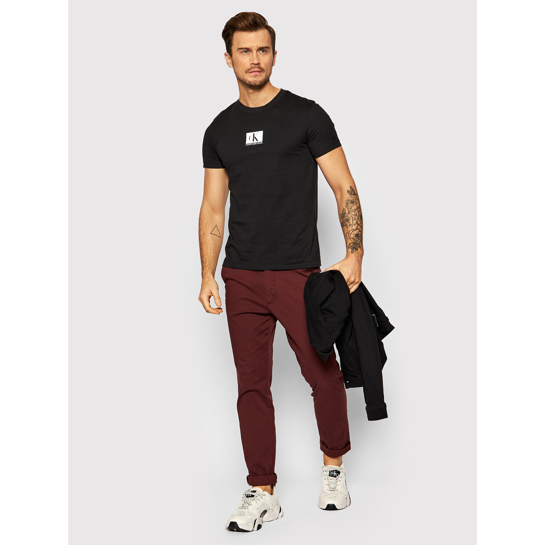 Calvin Klein Jeans Тишърт J30J318745 Черен Regular Fit - Pepit.bg