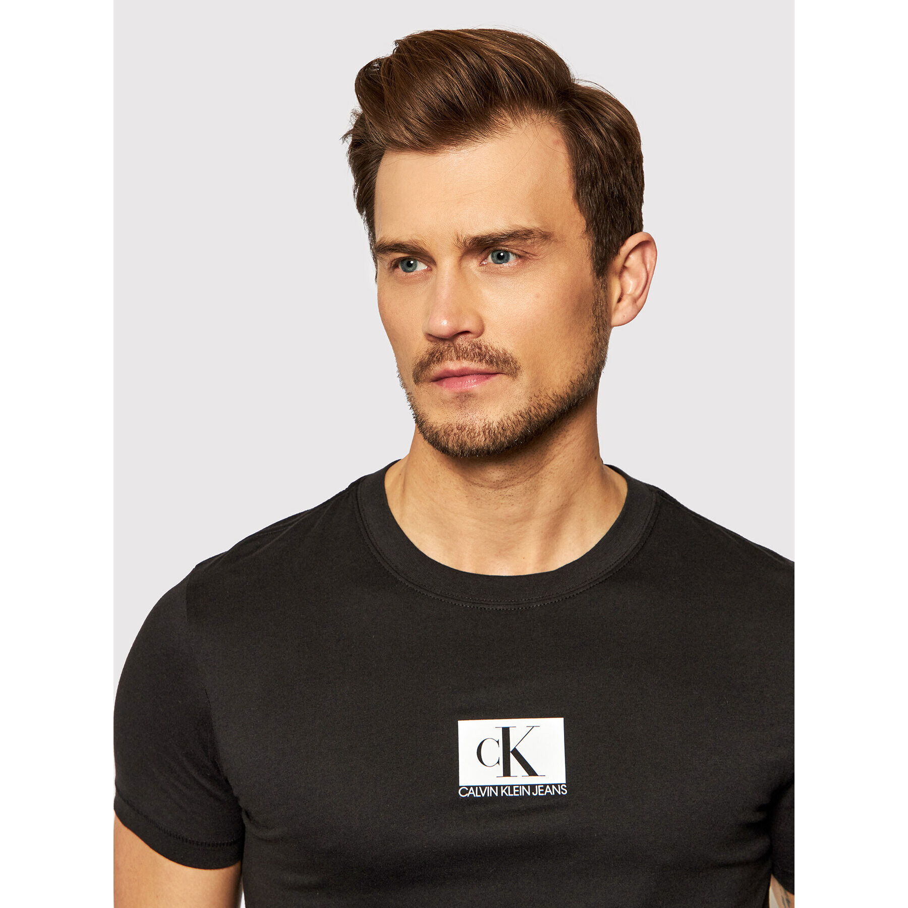 Calvin Klein Jeans Тишърт J30J318745 Черен Regular Fit - Pepit.bg