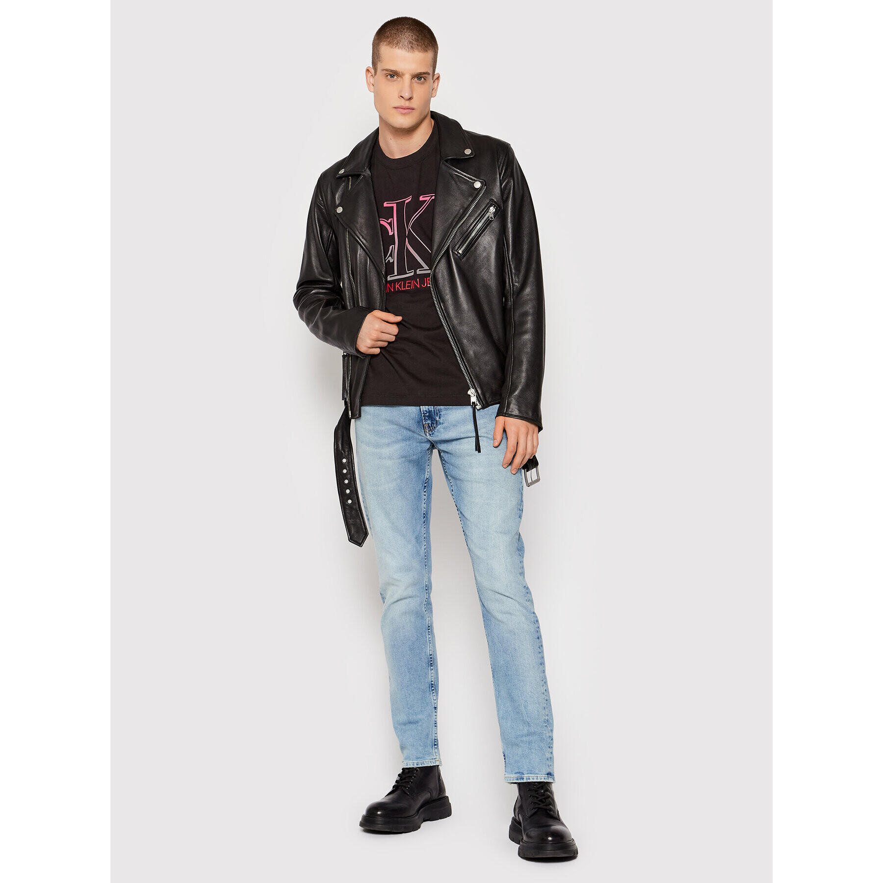 Calvin Klein Jeans Тишърт J30J319299 Черен Regular Fit - Pepit.bg