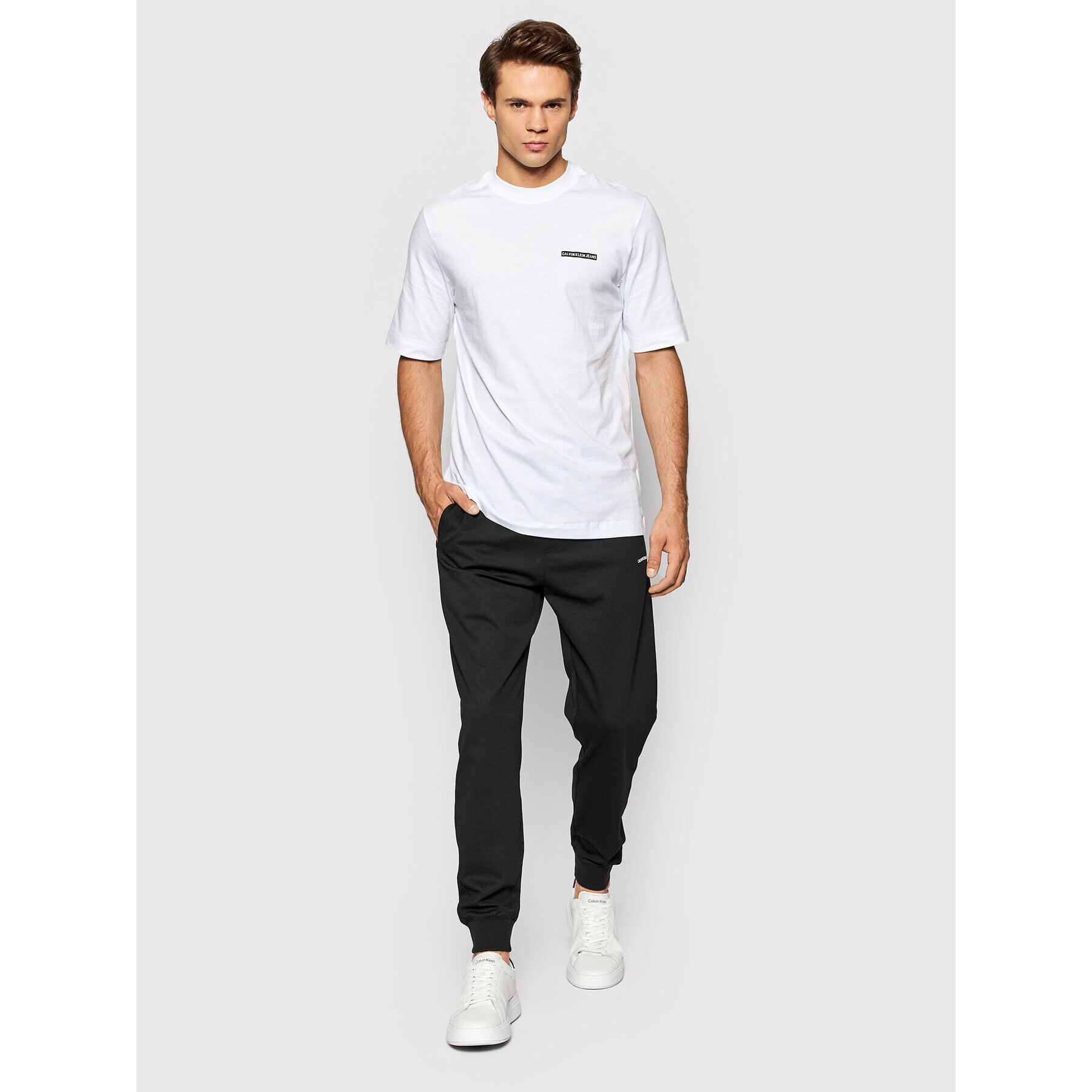 Calvin Klein Jeans Тишърт J30J319315 Бял Regular Fit - Pepit.bg
