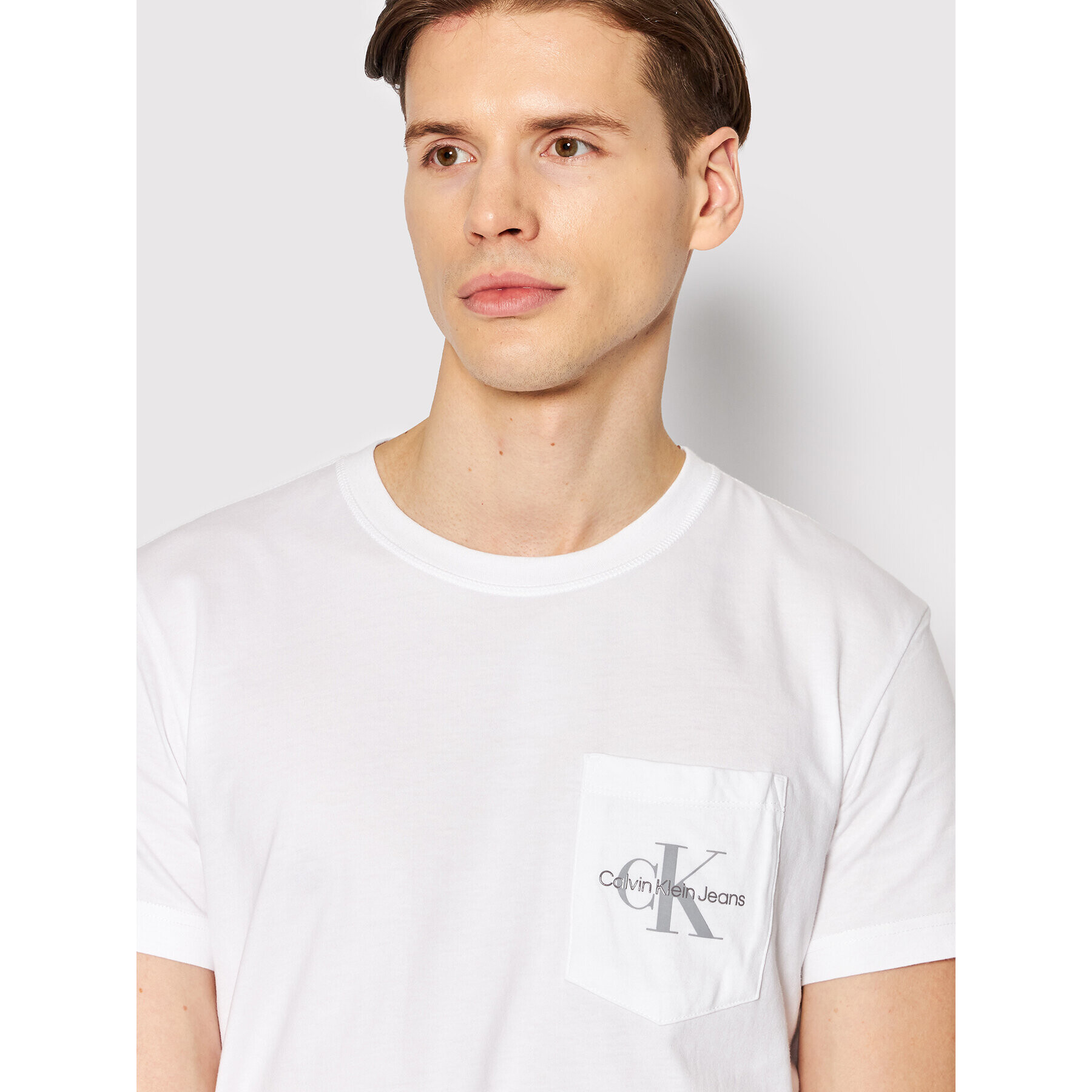 Calvin Klein Jeans Тишърт J30J319876 Бял Regular Fit - Pepit.bg