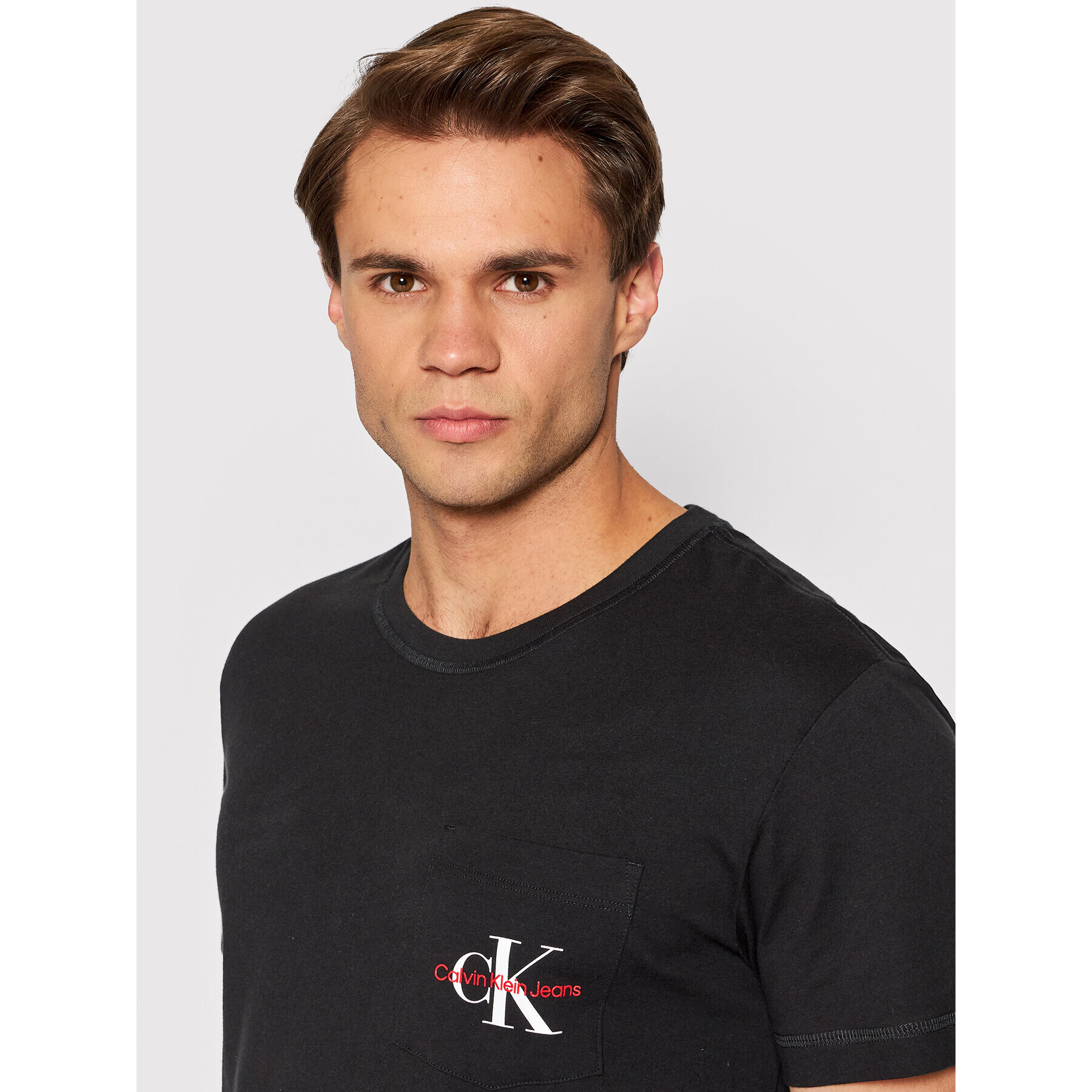 Calvin Klein Jeans Тишърт J30J319876 Черен Regular Fit - Pepit.bg