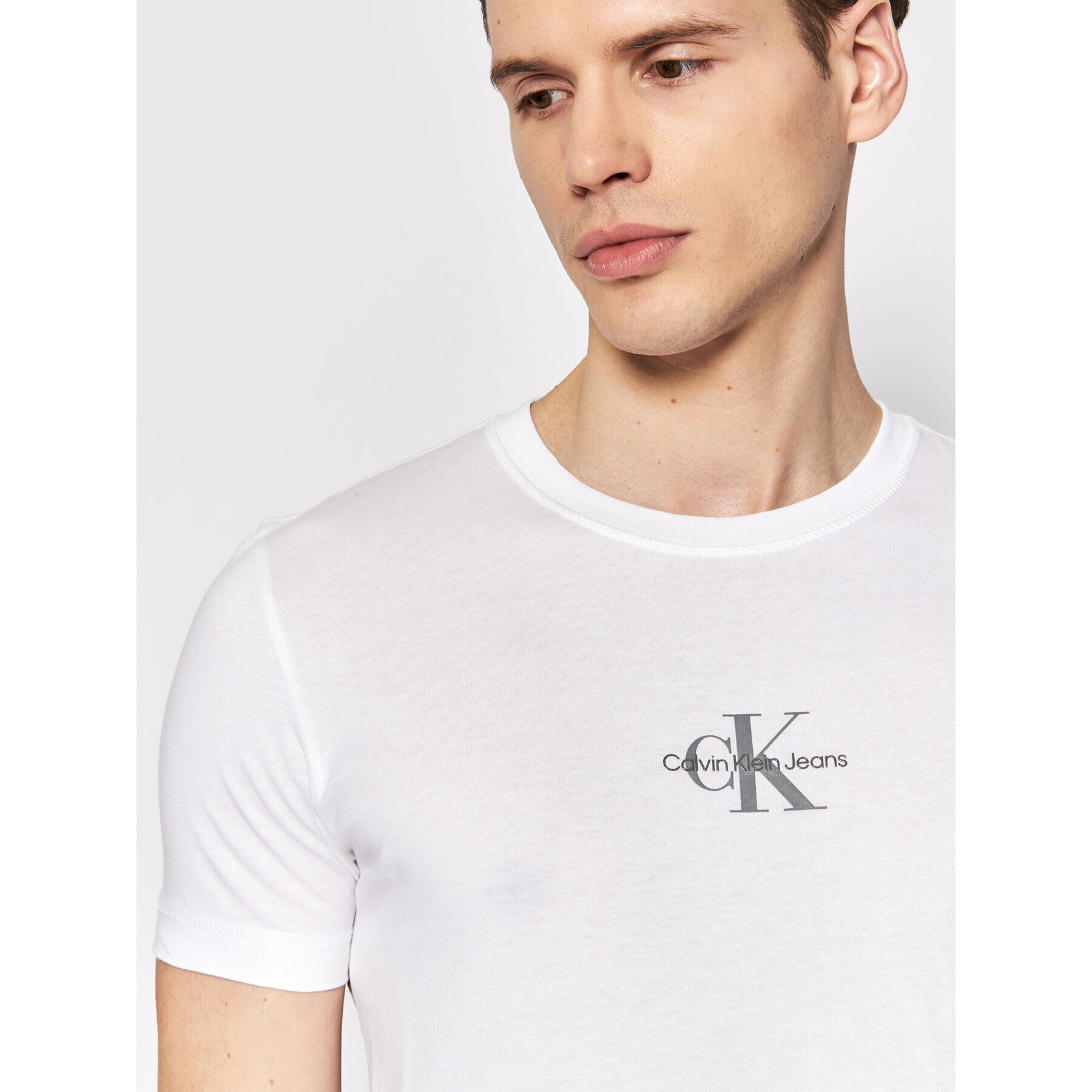 Calvin Klein Jeans Тишърт J30J319877 Бял Regular Fit - Pepit.bg