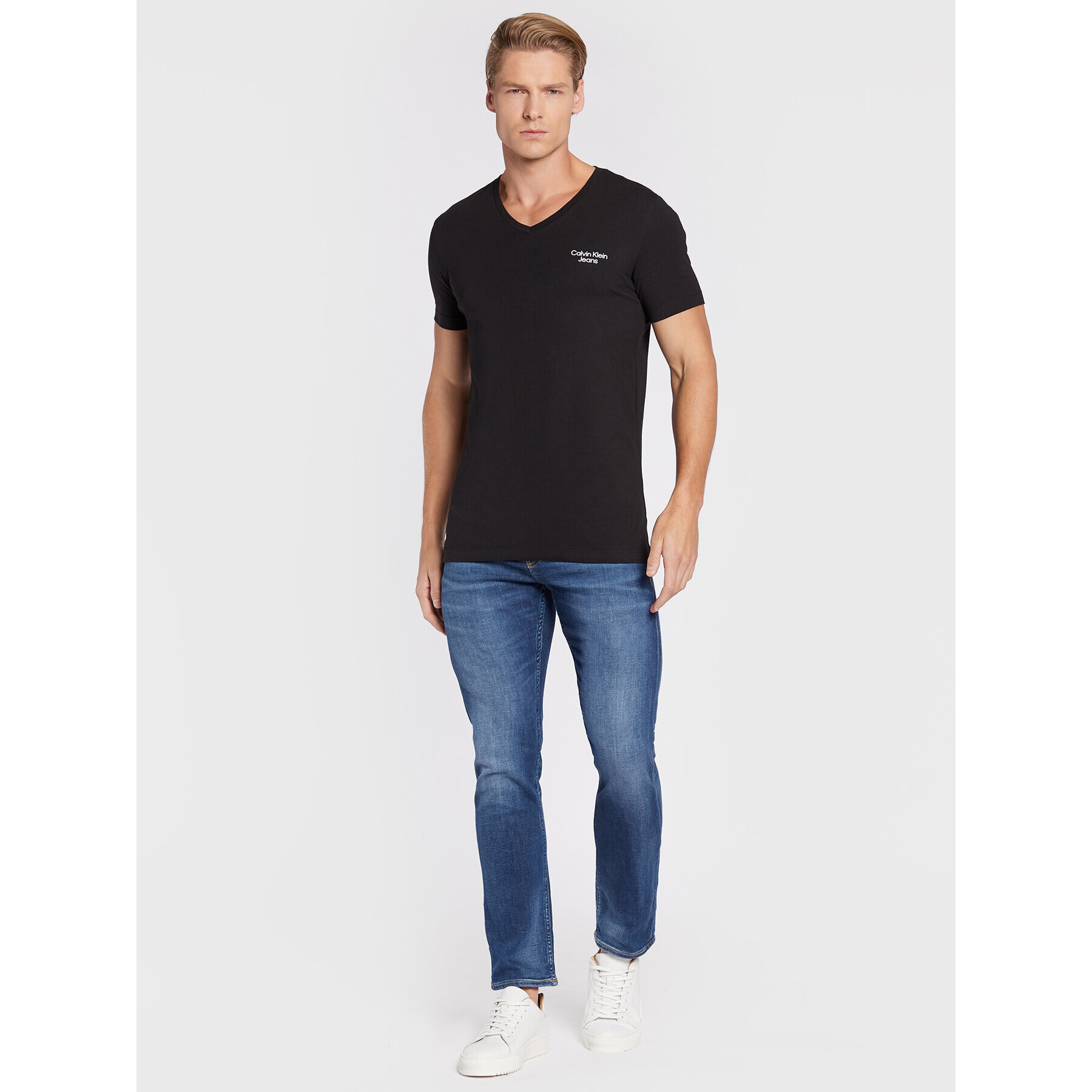 Calvin Klein Jeans Тишърт J30J320596 Черен Regular Fit - Pepit.bg